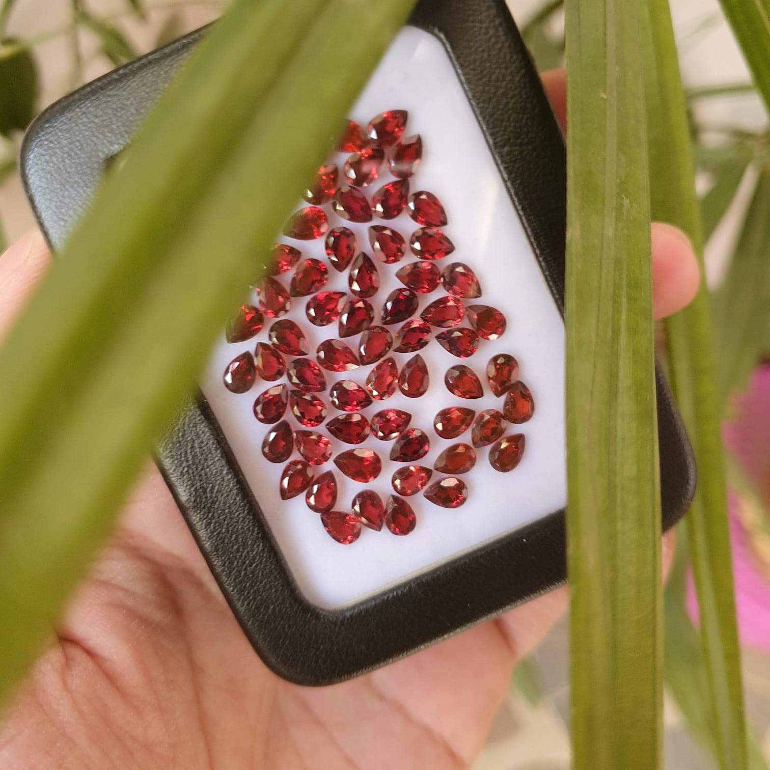 20 Pcs Natural Garnets Calibrated Teardrops 6mm Mozambique Mined - The LabradoriteKing