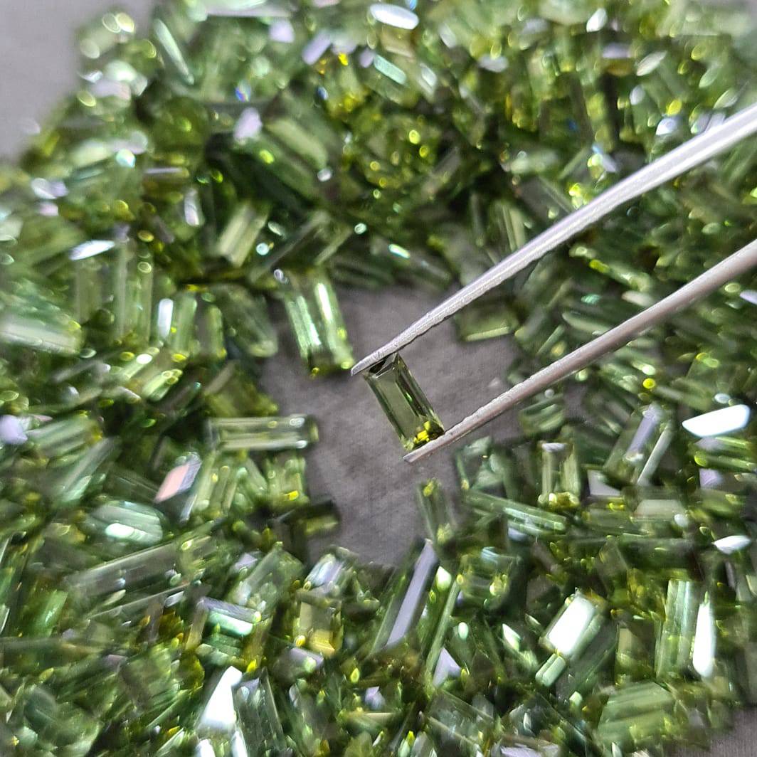 20 Pcs Natural Green Tourmaline Baguettes | 5-8mm Sizes Mix Untreated - The LabradoriteKing