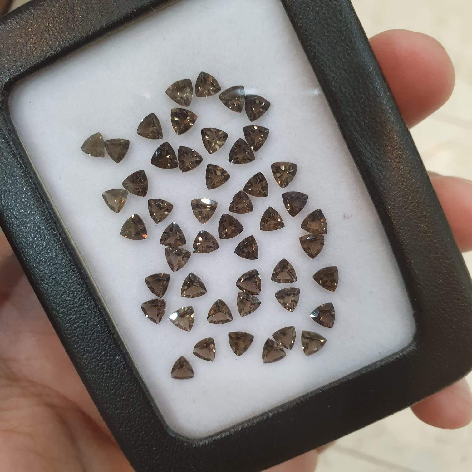 20 Pcs Smoky Quartz 4mm Trillion Cut Calibrated - The LabradoriteKing