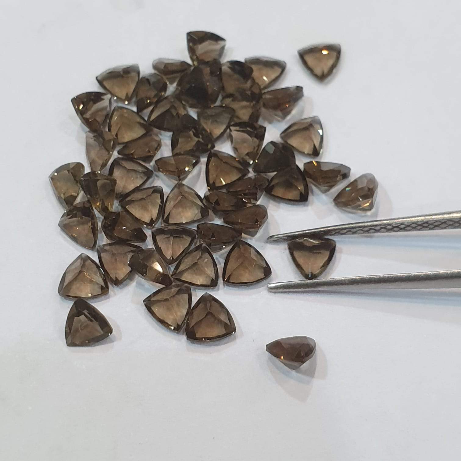 20 Pcs Smoky Quartz 4mm Trillion Cut Calibrated - The LabradoriteKing