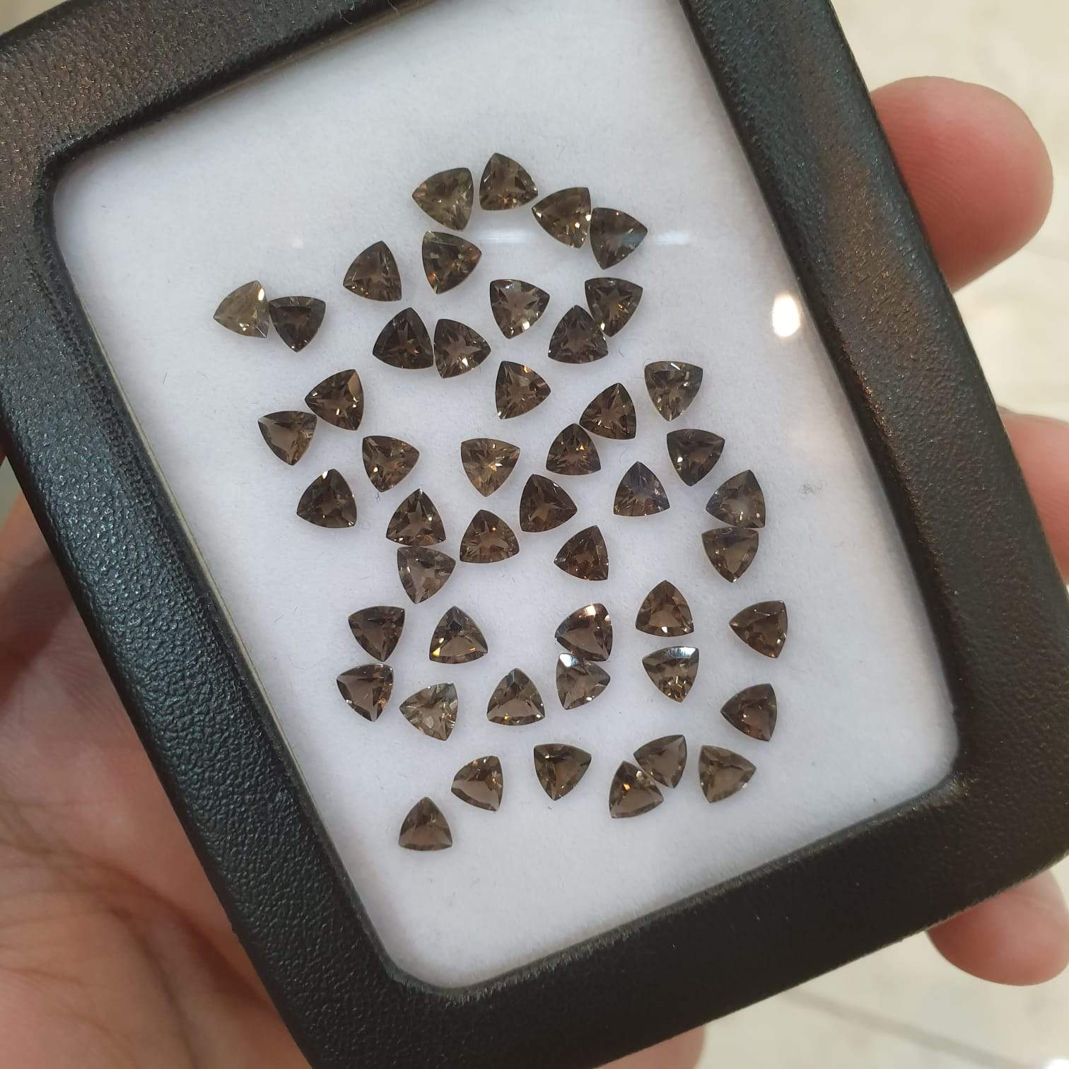 20 Pcs Smoky Quartz 4mm Trillion Cut Calibrated - The LabradoriteKing