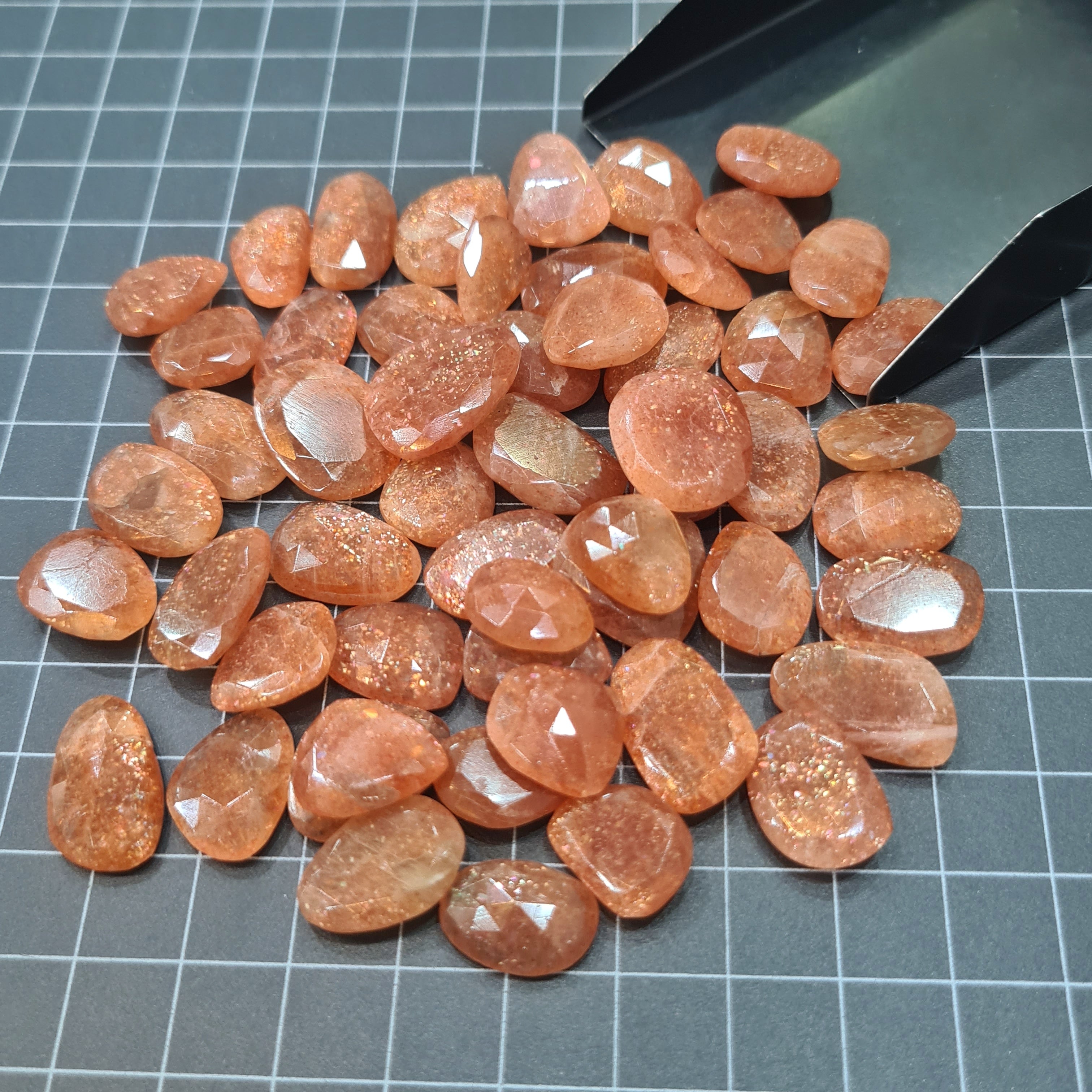 15 Pcs Sunstone Rose Cuts Flat Backs  10-15mm - The LabradoriteKing