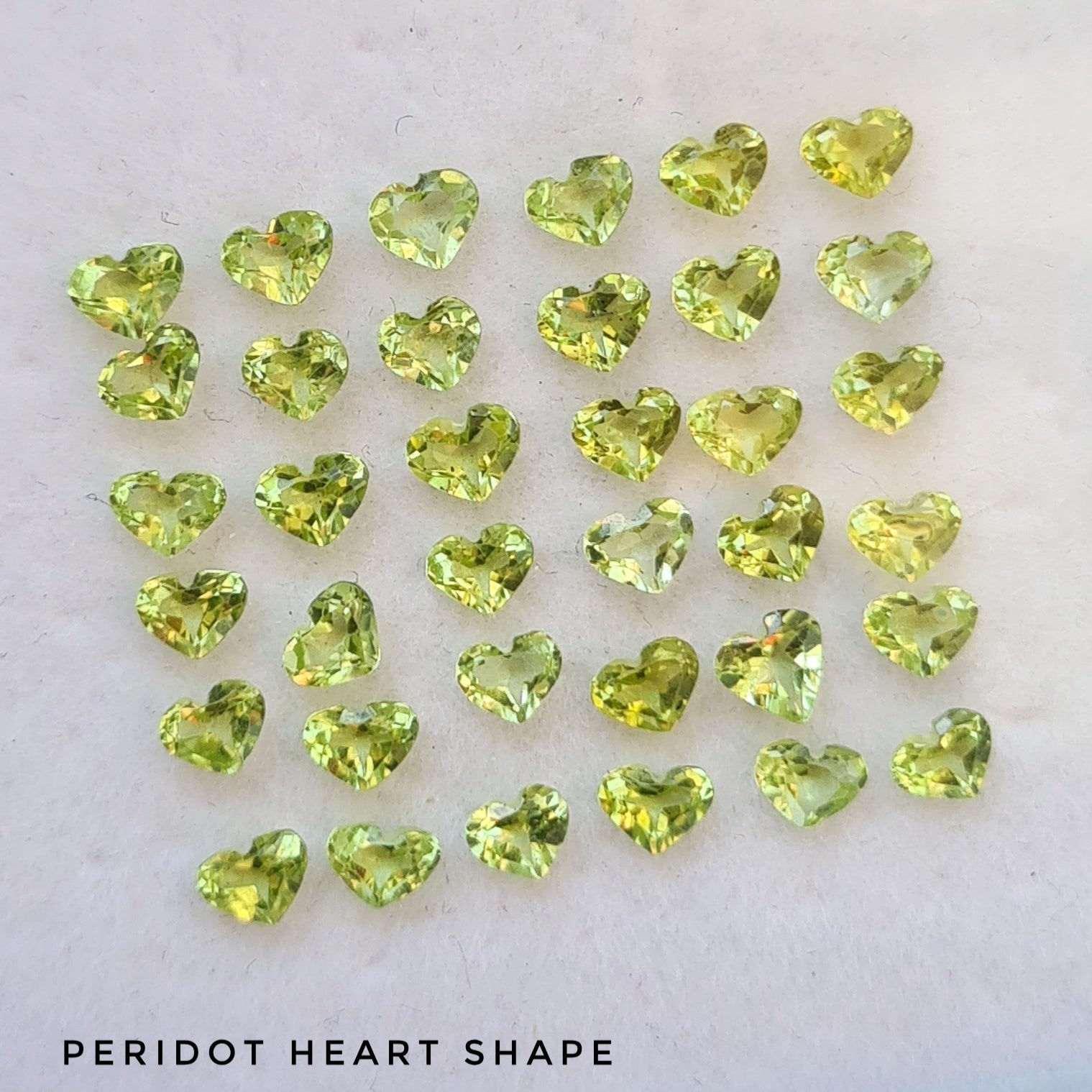 36Pcs Natural Peridot Faceted Gemsonte Heart Shpae Size: 4x3mm - The LabradoriteKing