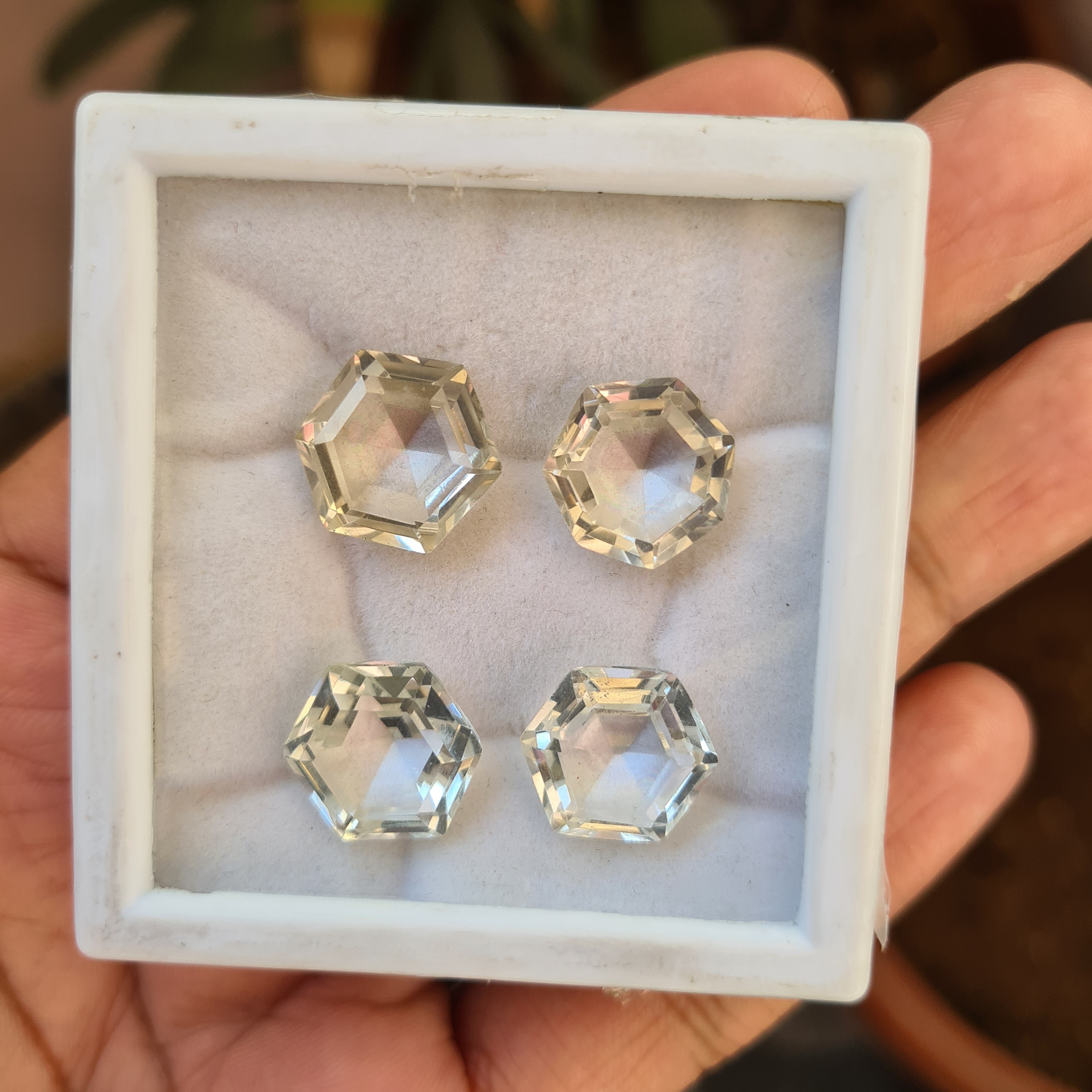 BOGO Offer: 4 Pcs Topaz hexagon Gemstones Set | Sizes: 13-15mm - The LabradoriteKing