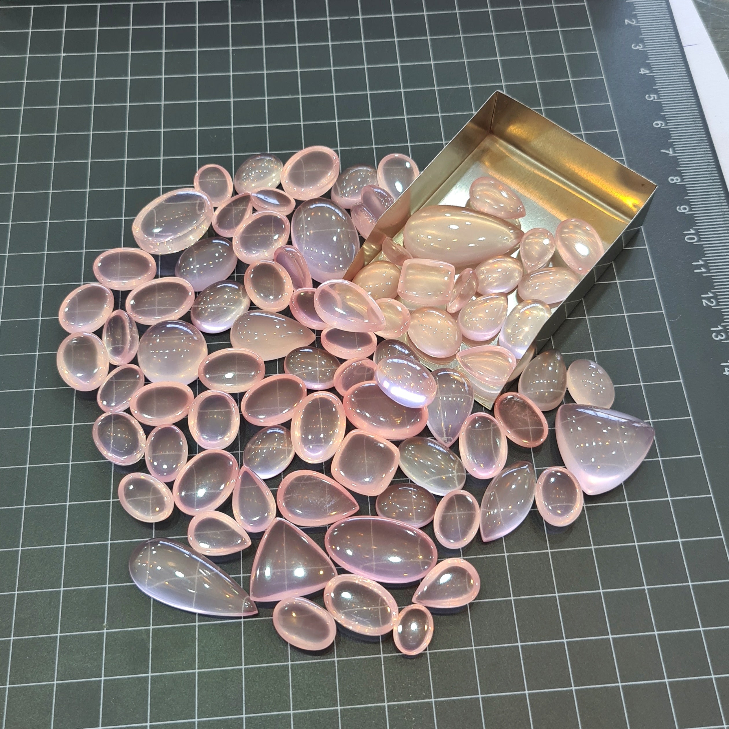 15 Pcs Natural Rose Quartz Pink | Flawless Top Quality Mix Shape 11-25mm - The LabradoriteKing