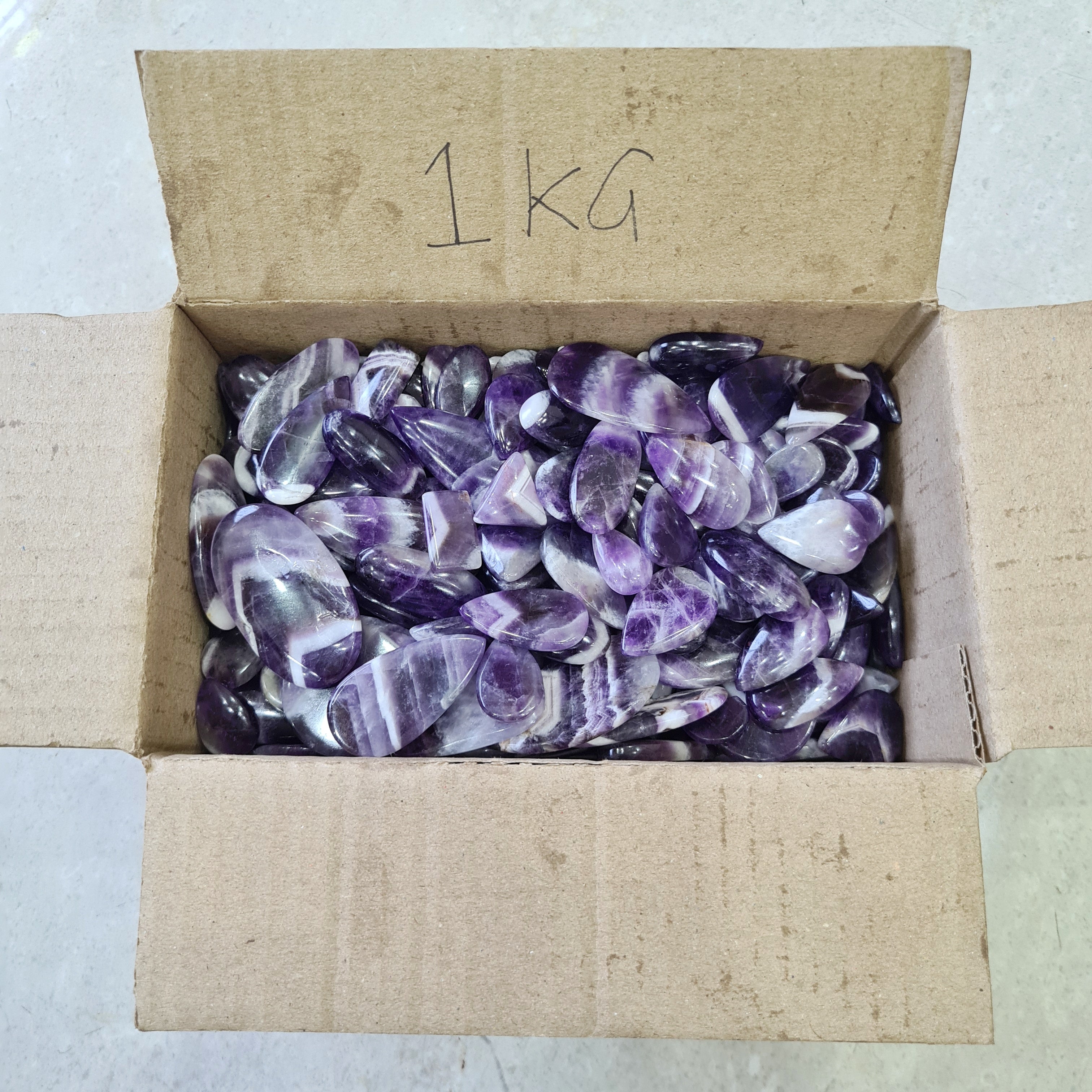 Wholesale 500 Grams of Amethyst Lace Cabs Mix Shape | Size:25-57mm - The LabradoriteKing