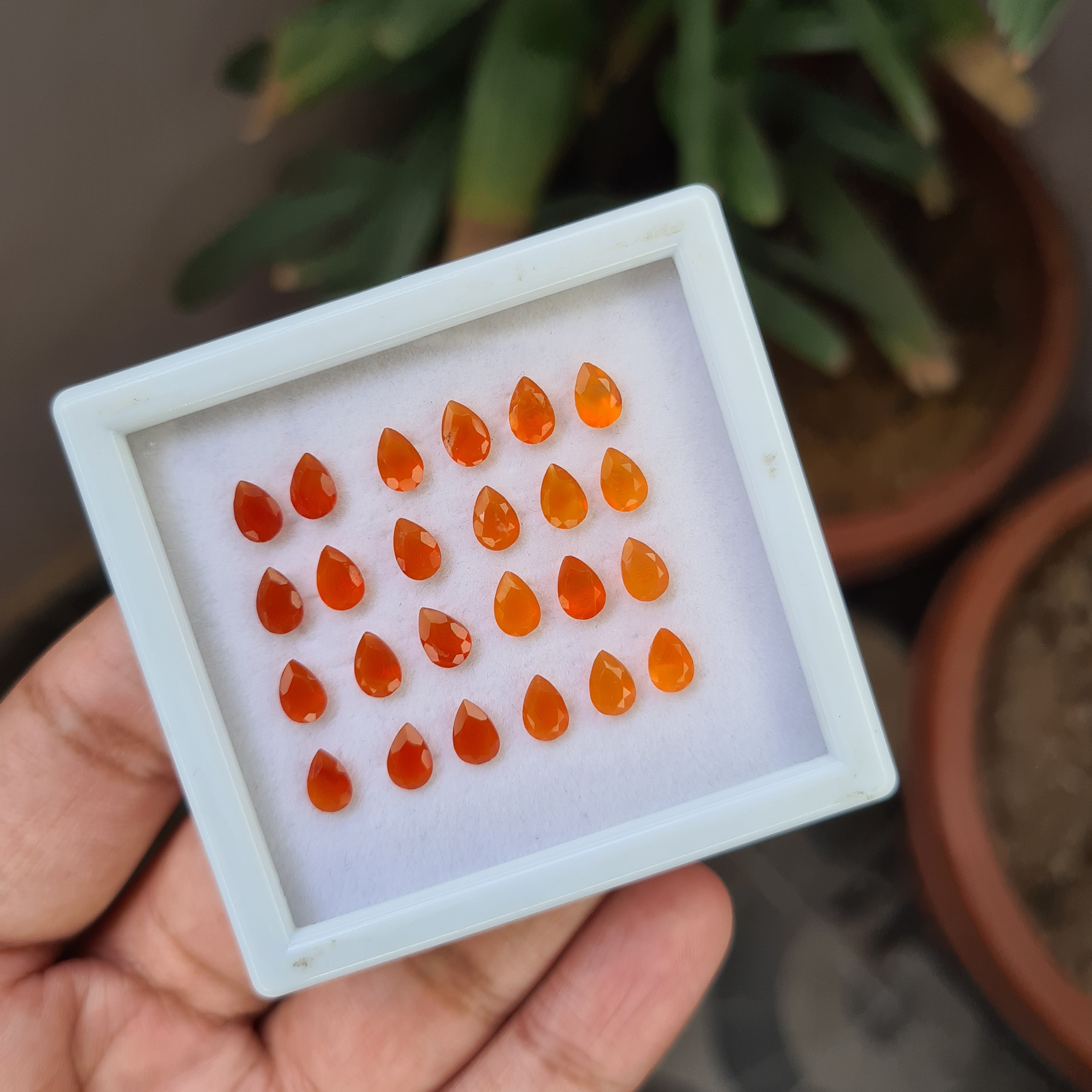 24 Pieces Natural Carnelian Faceted Gemstone Pear Shape |  Size 8x6mm - The LabradoriteKing