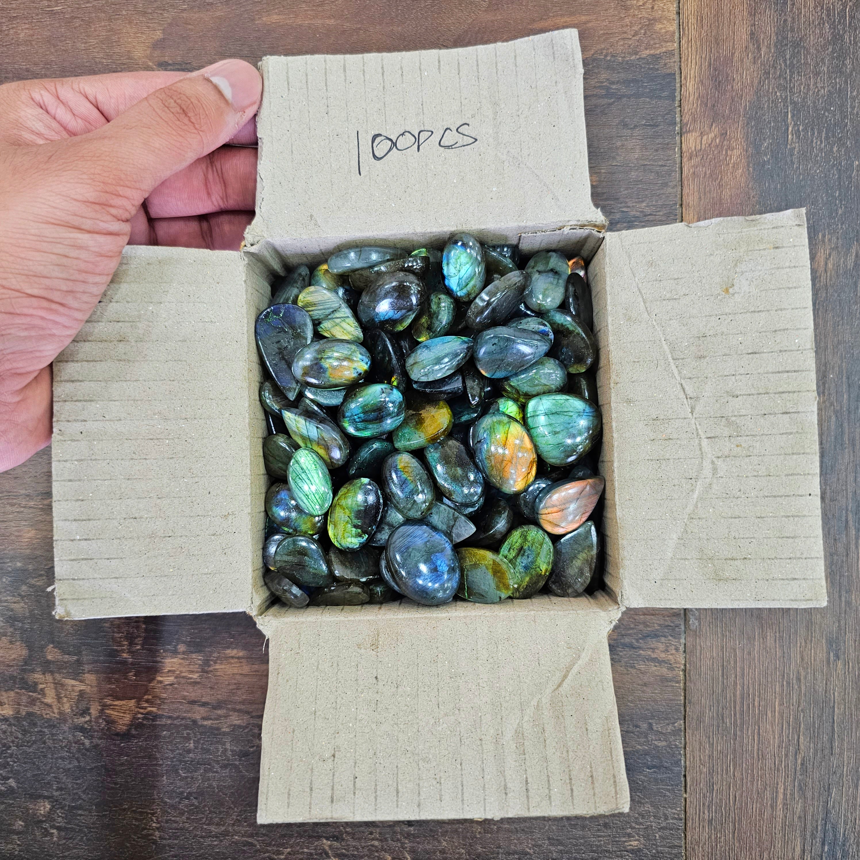 100 Pcs of Labradorite Cabochon | 15mm to 25mm | Flash in all Pieces - The LabradoriteKing