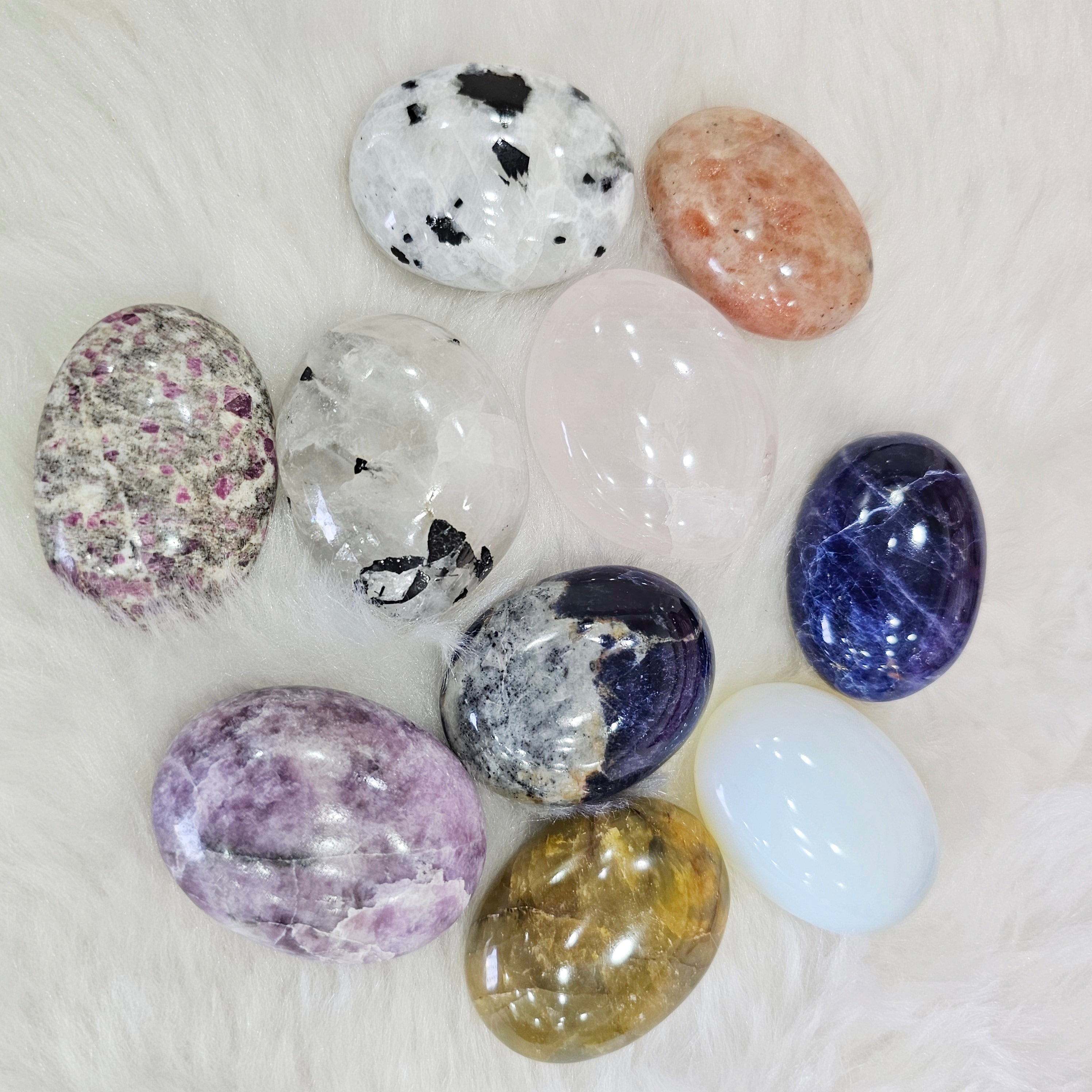 Crystal smooth pebbles | 9 Gems - The LabradoriteKing