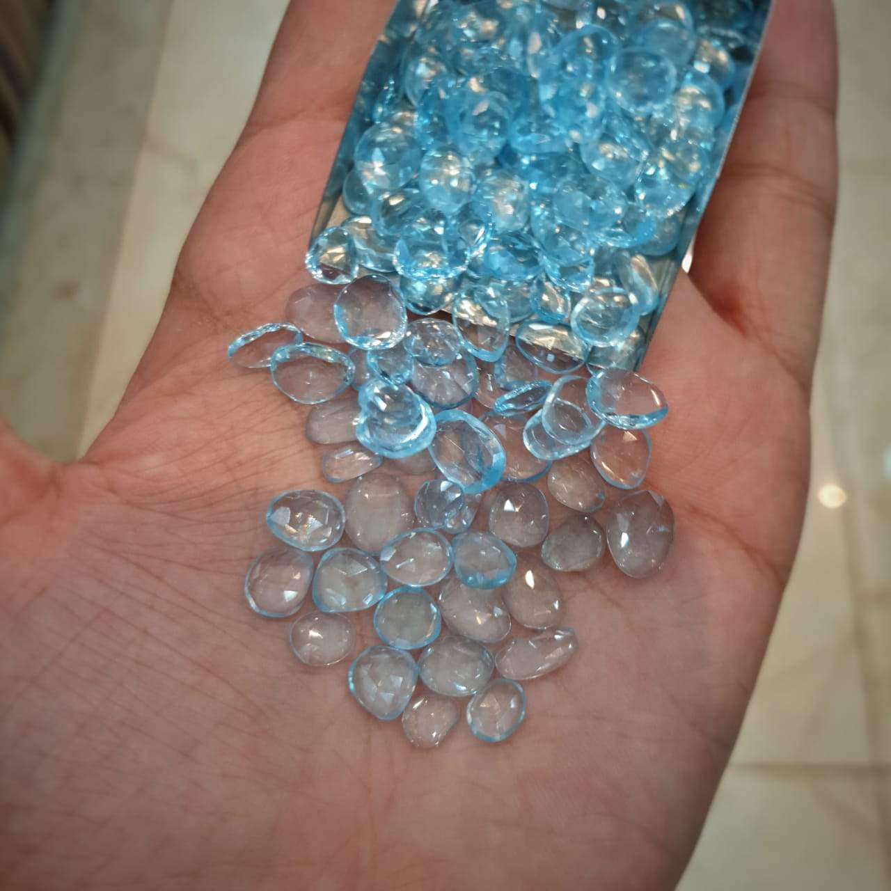 25 Pcs Blue Topaz Rosecuts | 7-15mm Size | Flat Back Rosecuts - The LabradoriteKing