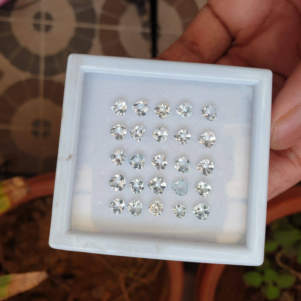 25 Pcs Natural Aquamarine Faceted Gemstones Heart Shape, 4-5mm - The LabradoriteKing