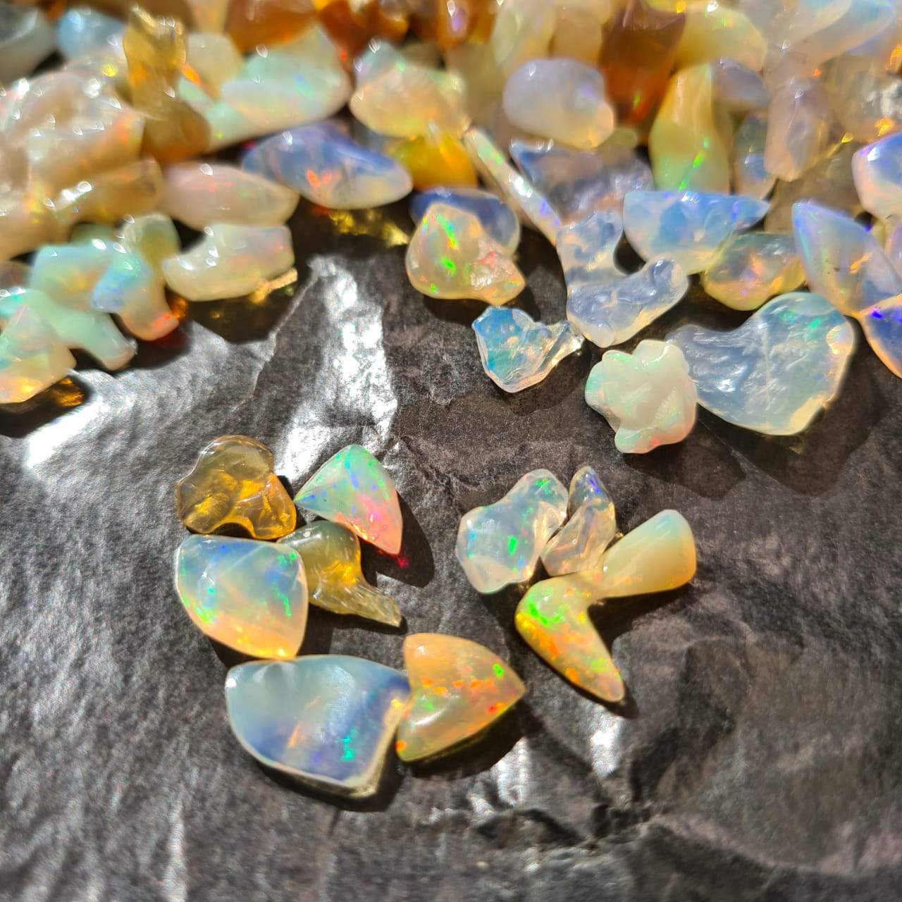 25 Pcs Natural Opal Polished Uneven tumbels | 8-16mm sizes - The LabradoriteKing