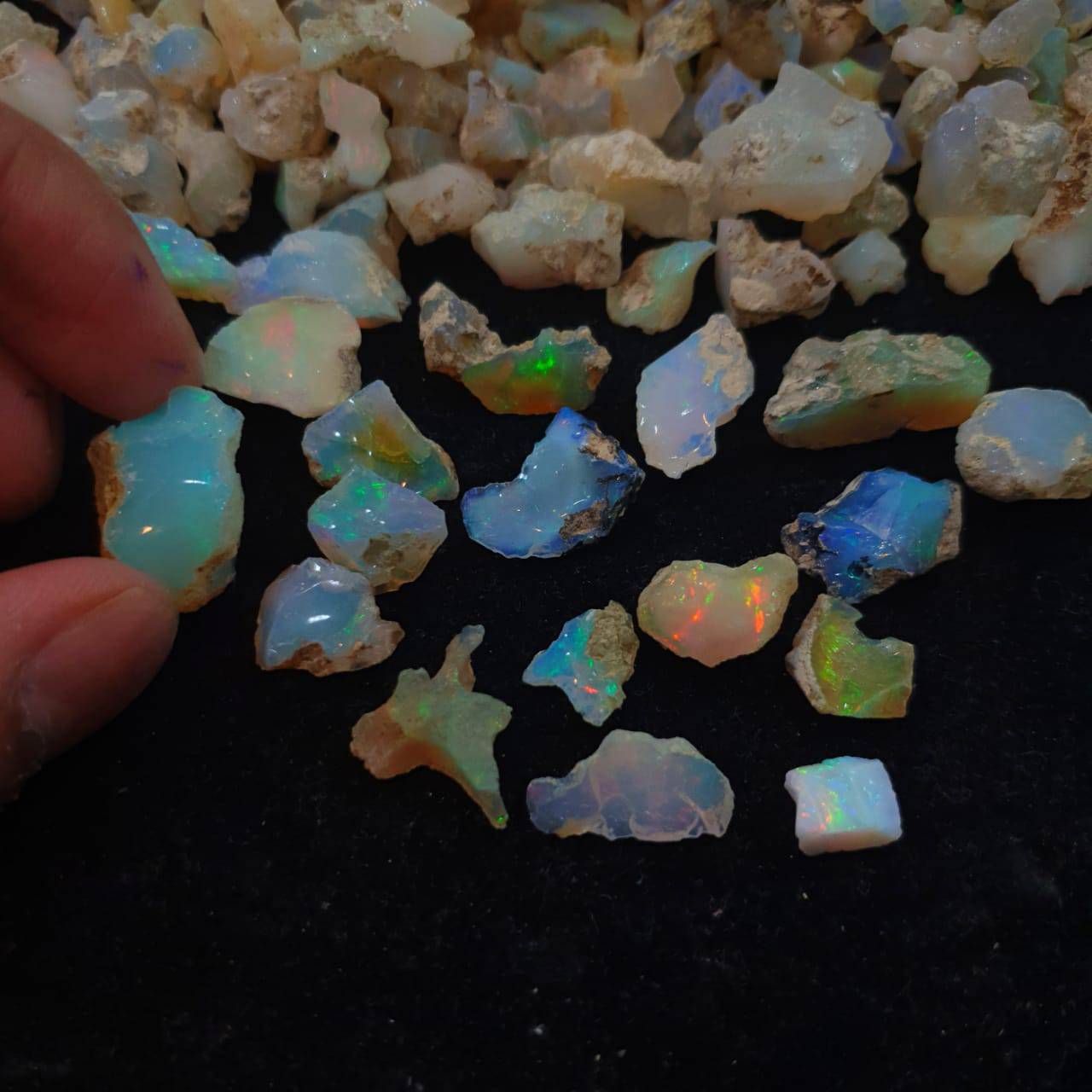 25 Pcs Opal Rough Minerals Untreated Ethiopian Mined | 11-23mm - The LabradoriteKing