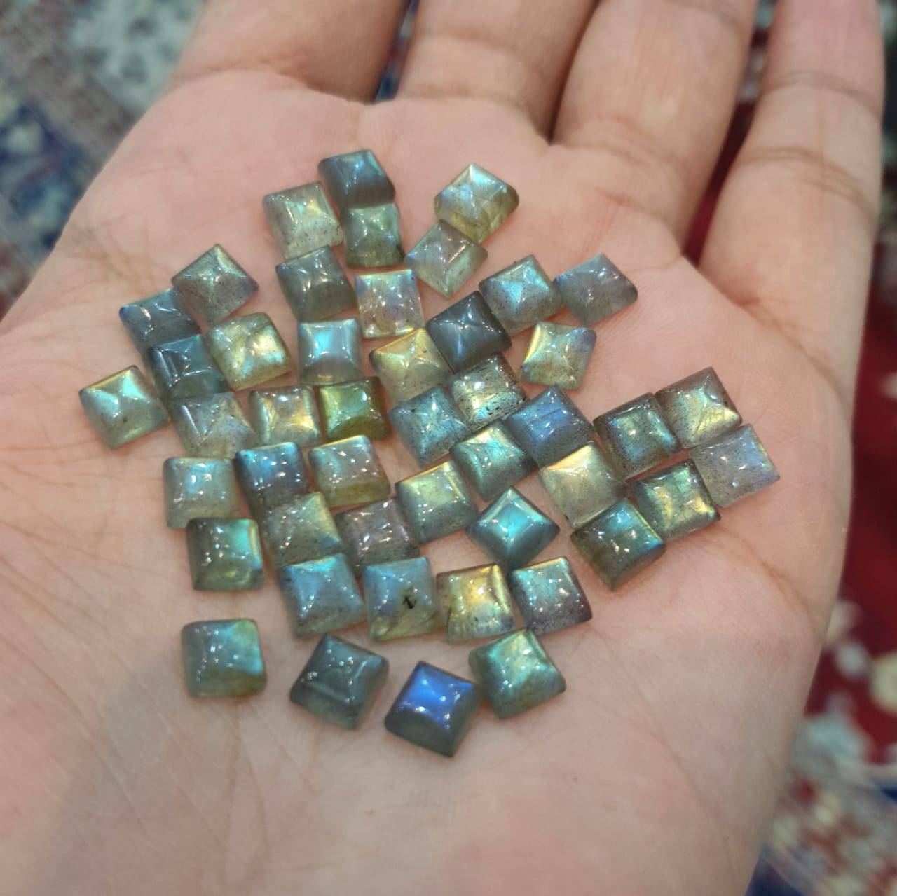 25 pcs Sugarloaf Labradorite Cabochon Sqaure 6mm | - The LabradoriteKing