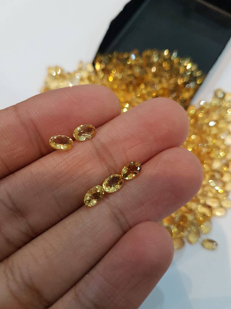 25 Pcs Top Quality Natural Citrine 6x4mm calibrated Ovals - The LabradoriteKing