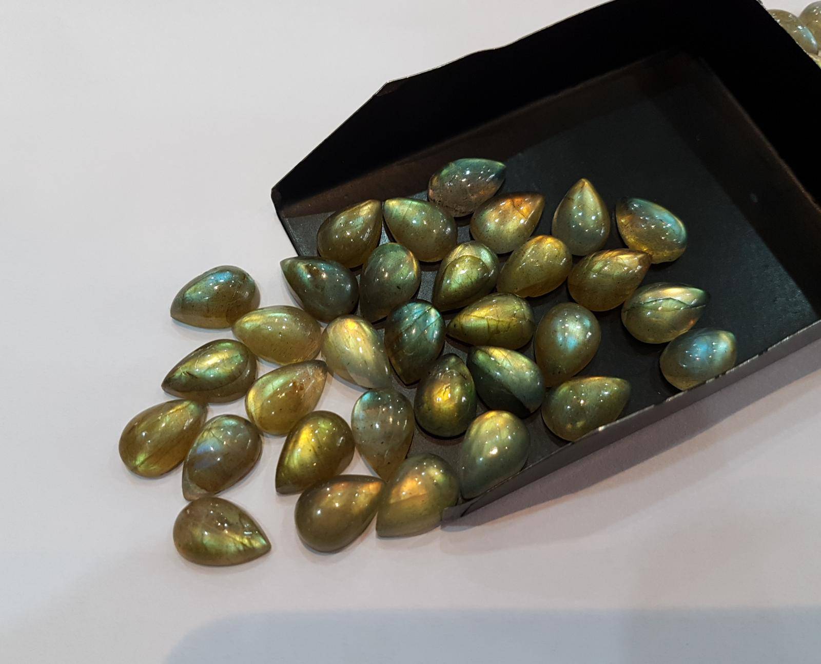 25pcs Of Labradorite TearDrops 12x8mm - The LabradoriteKing