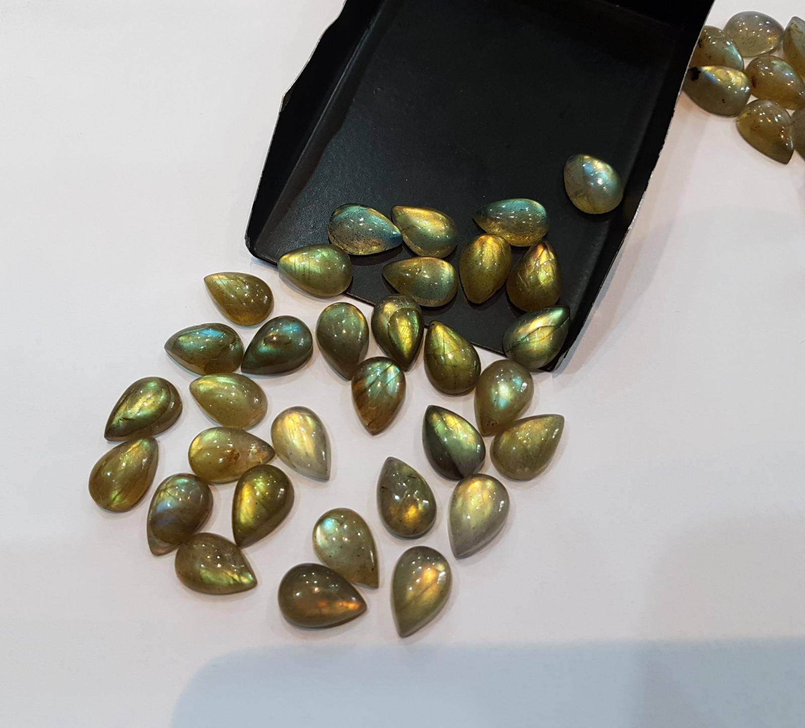 25pcs Of Labradorite TearDrops 12x8mm - The LabradoriteKing