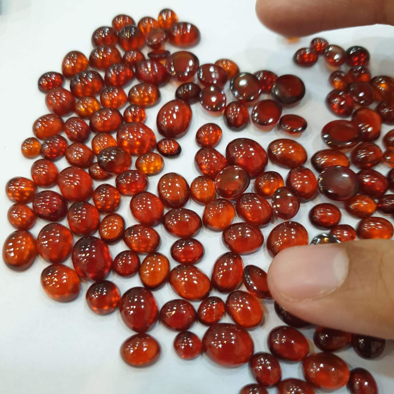 30 Pcs Garnet Hessonite Cabochons | 6-9mm Ovals | - The LabradoriteKing