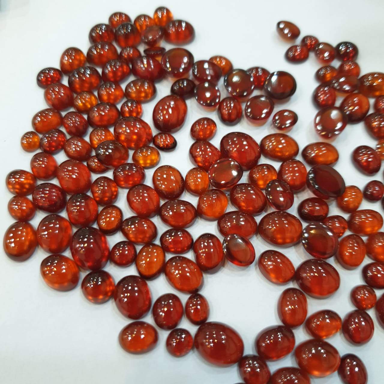 30 Pcs Garnet Hessonite Cabochons | 6-9mm Ovals | - The LabradoriteKing