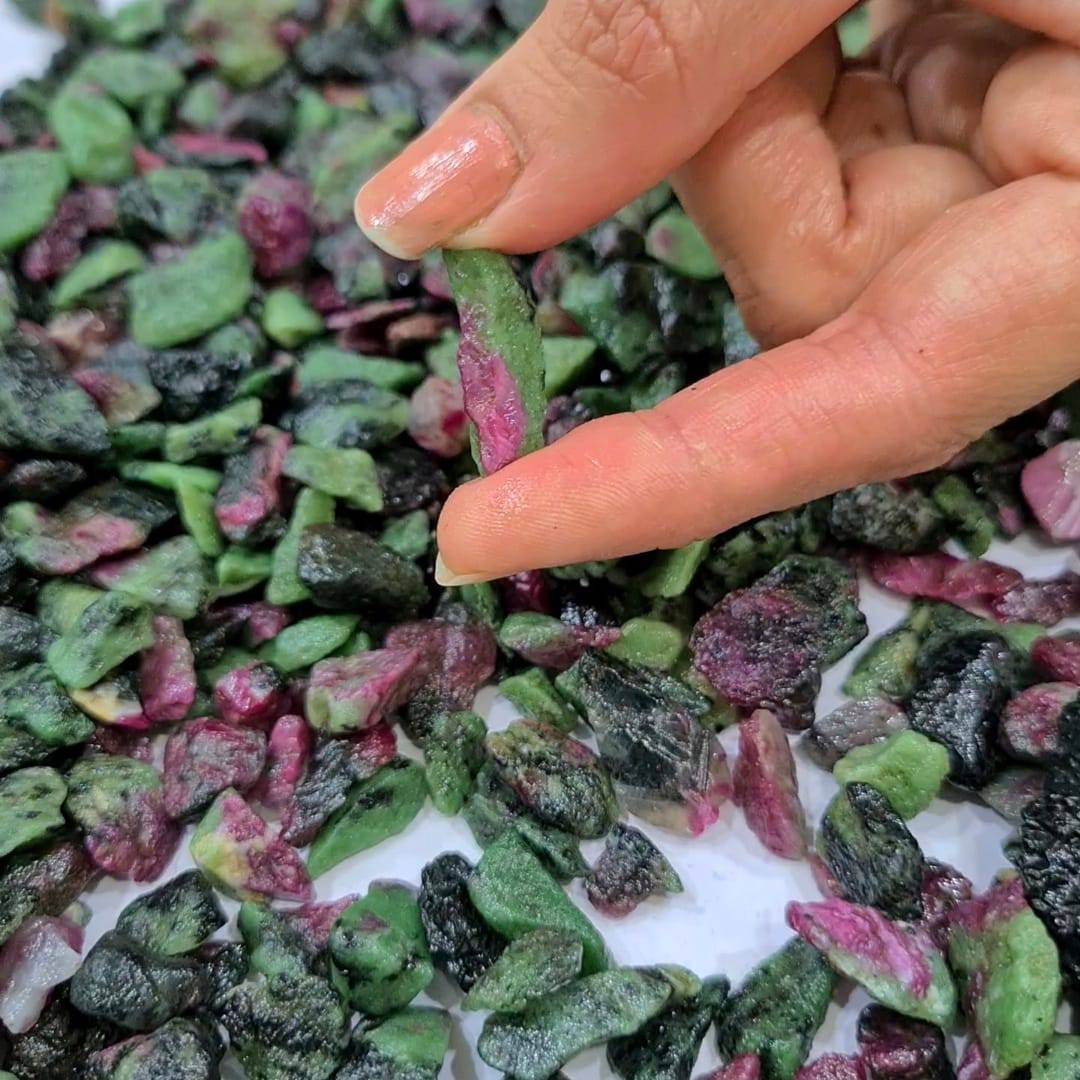 30  Pcs Ruby In zoisite Raw roughs | Natural Untreated Natural Ruby - The LabradoriteKing