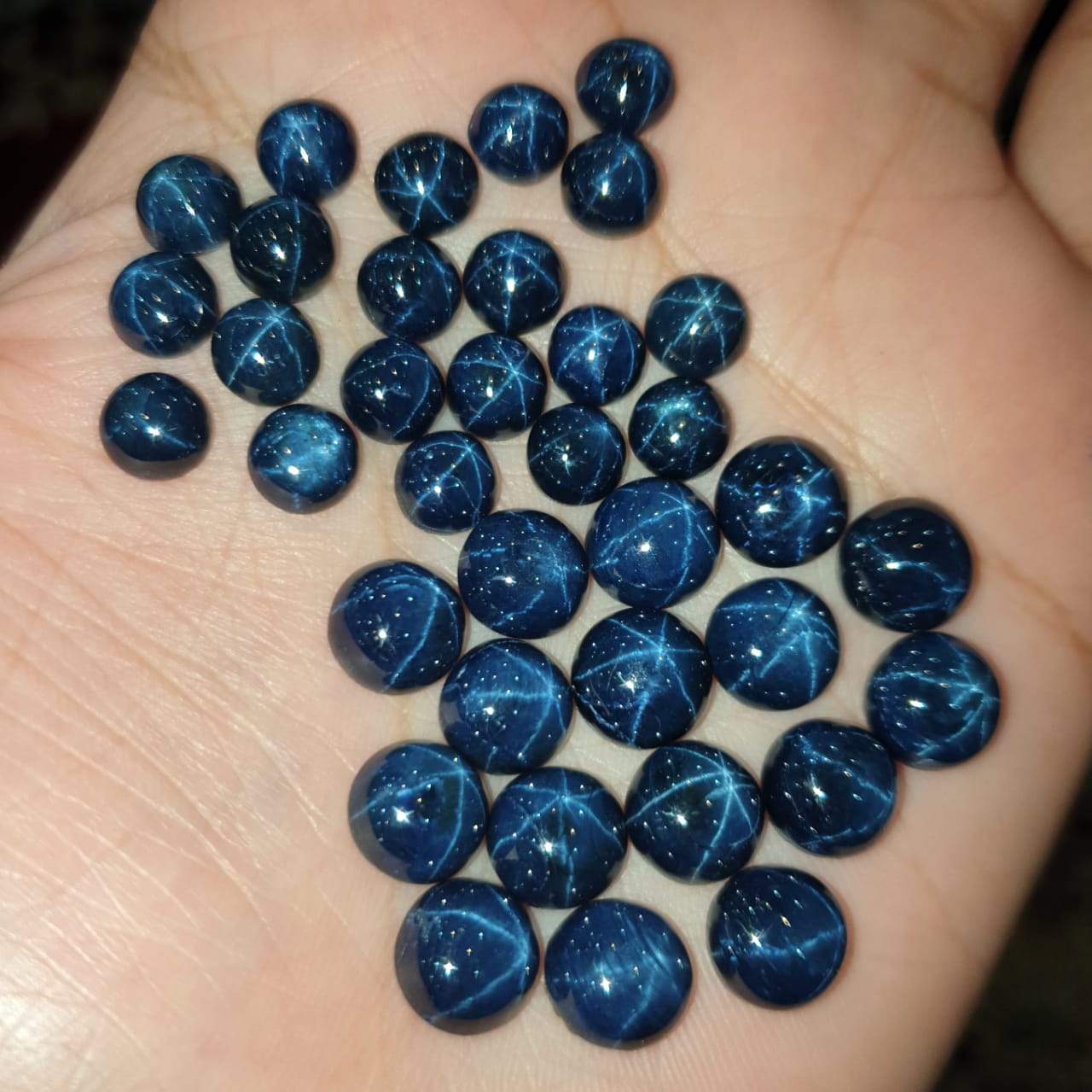 4 Pc Natural Sapphire Stars Rounds | 7mm and 9mm Cabochons - The LabradoriteKing