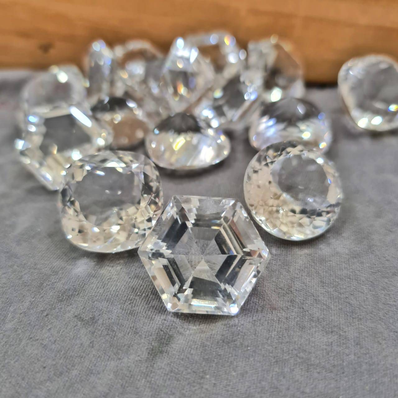 5 Pcs Clear Quartz Natural Faceted - Round| Hexagon | cushio - The LabradoriteKing