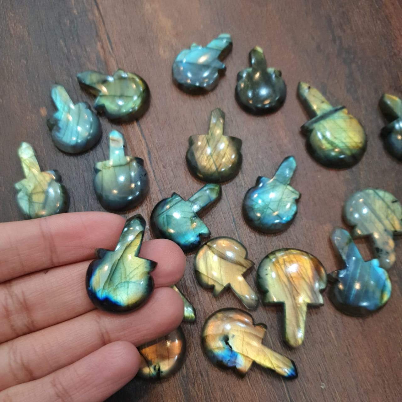 5 Pcs Labradorite Guitar | Flat Back Cabs 32-40mm - The LabradoriteKing