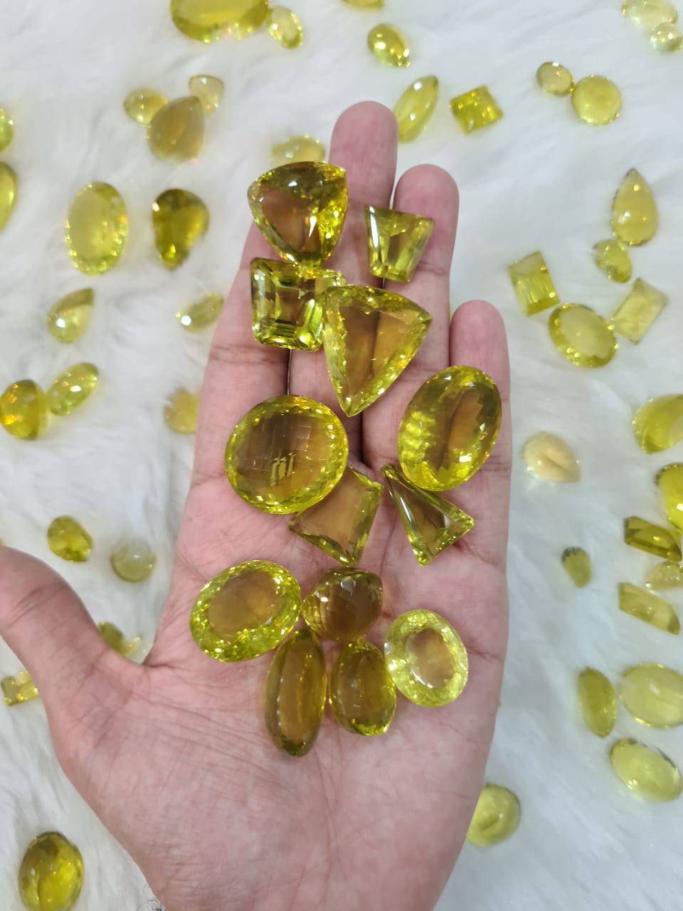 5 Pcs Lemon Quartz | Top Quality 20-30mm Faceted - The LabradoriteKing