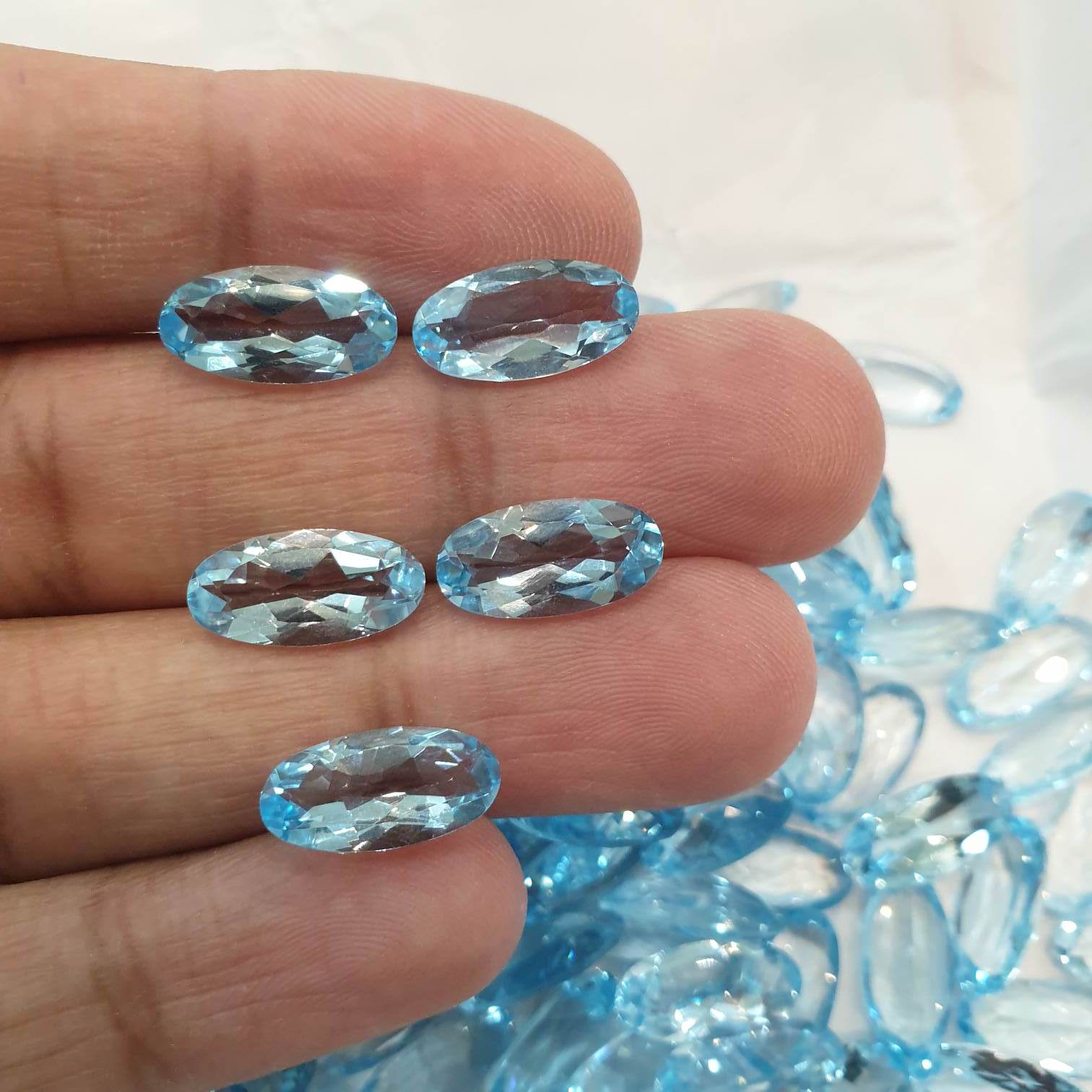 6 Pcs Natural Blue Topaz 14x7mm Ovals AAA Calibrated - The LabradoriteKing