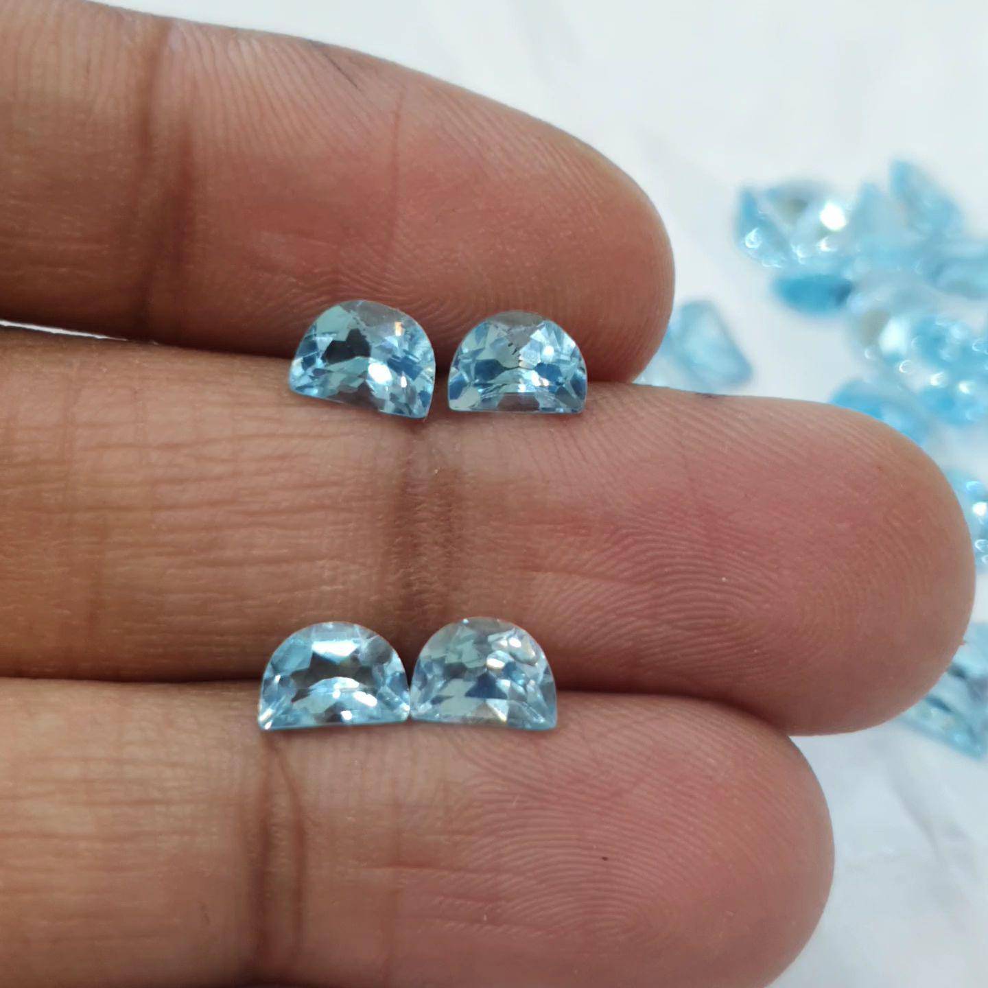 6Pcs of Blue Topaz Half Moon shape 7x5mm Top Quality - The LabradoriteKing