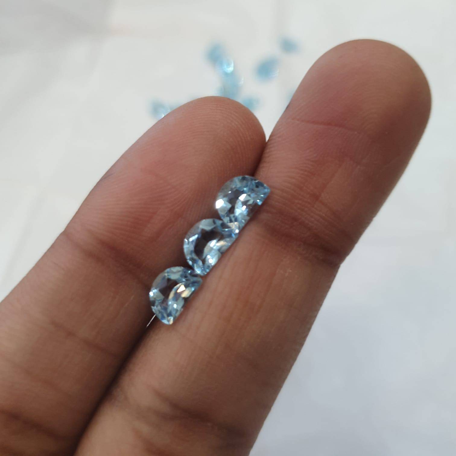 6Pcs of Blue Topaz Half Moon shape 7x5mm Top Quality - The LabradoriteKing