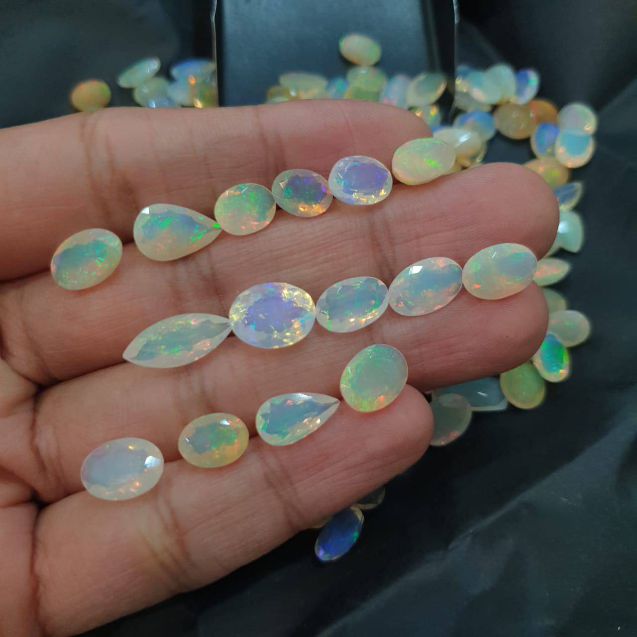 8 Pcs Natural Opal Faceted Play of Colours | Random pick 7-10mm - The LabradoriteKing