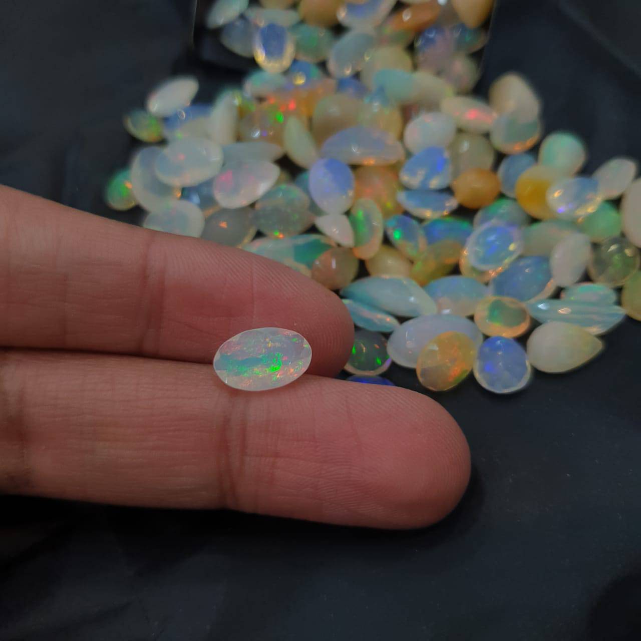 8 Pcs Natural Opal Faceted Play of Colours | Random pick 7-10mm - The LabradoriteKing