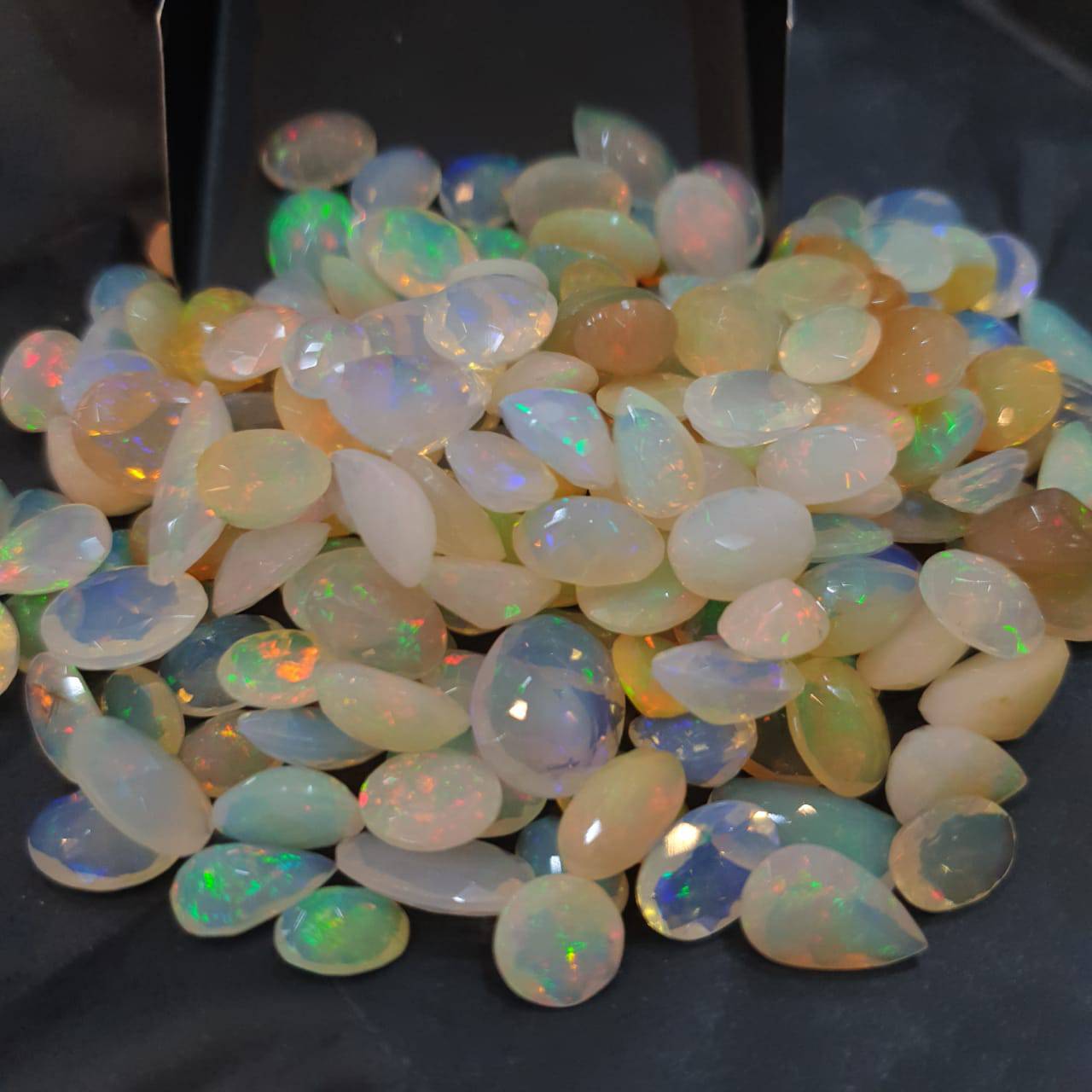 8 Pcs Natural Opal Faceted Play of Colours | Random pick 7-10mm - The LabradoriteKing