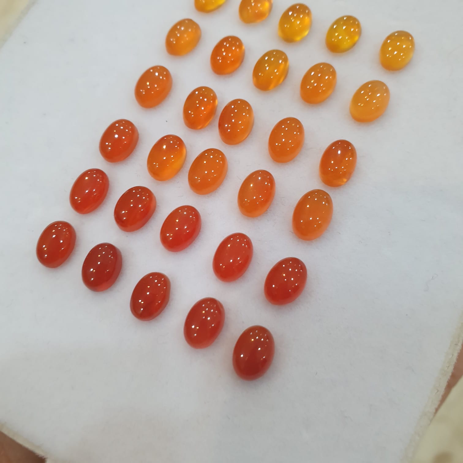 Natural Carnelian Graduated Color Contrast Set 30pcs/ 8mm Cabochons - The LabradoriteKing