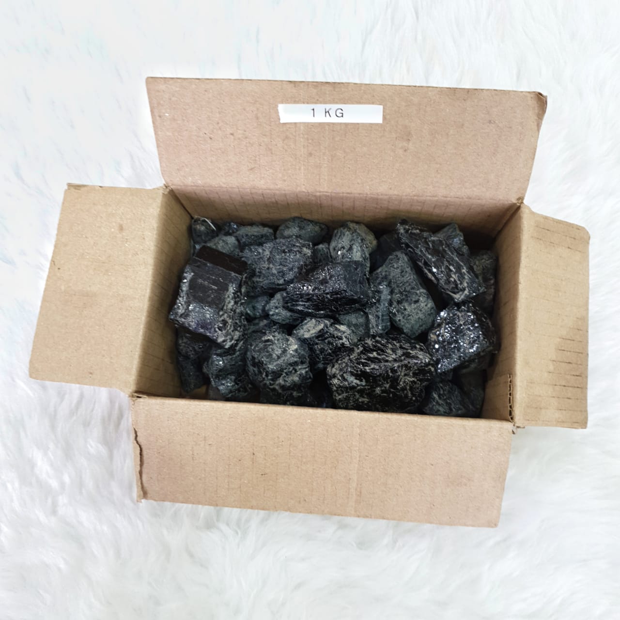 1KG Box of Black Tourmaline Crystal | Untreated - The LabradoriteKing