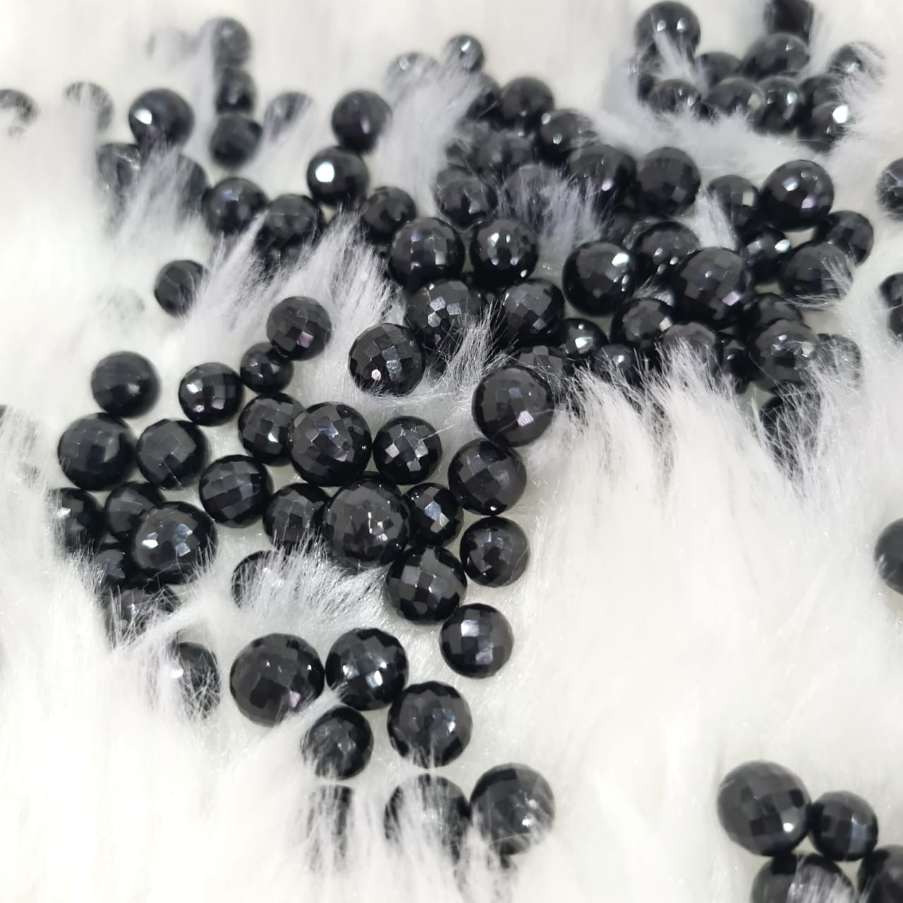 10 Pcs Black Spinels faceted spheres balls | 9-10mm - The LabradoriteKing
