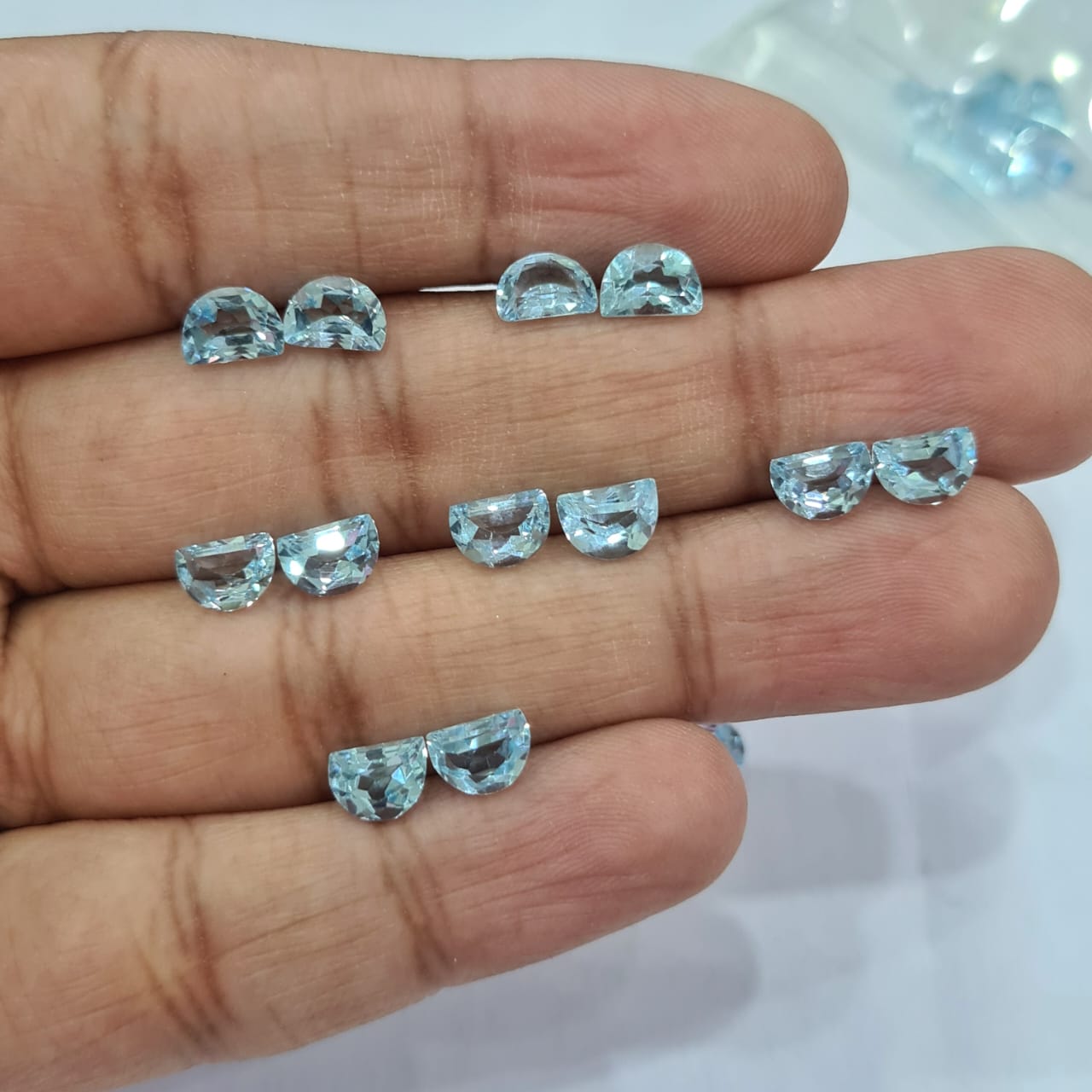 10 Pcs | 5 Pairs of Blue topaz Half Moon | 7.5mm - The LabradoriteKing