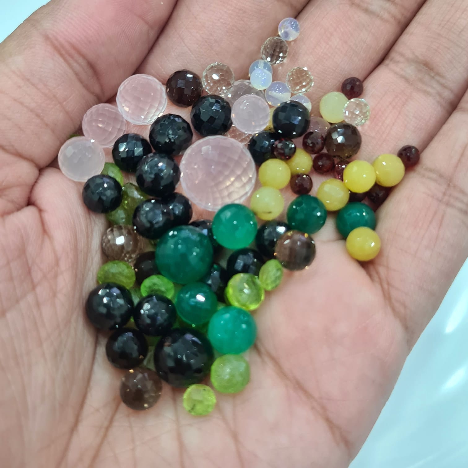 Halloween Week 2🔥 80 Pcs Spheres Black Spinel, Prasiolite, Rose Quartz, Garnets, Yellow Sapphire, Opal, Peridot, Smoky Quartz - The LabradoriteKing