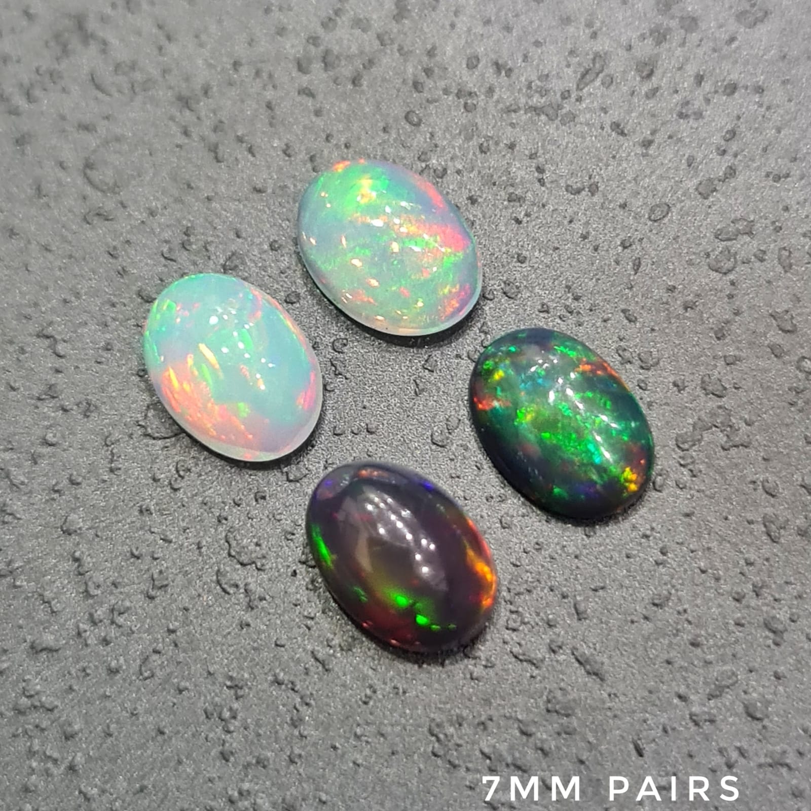 2 Pairs of Opals Cabochons Ovals 8mm (4 Unit) - The LabradoriteKing