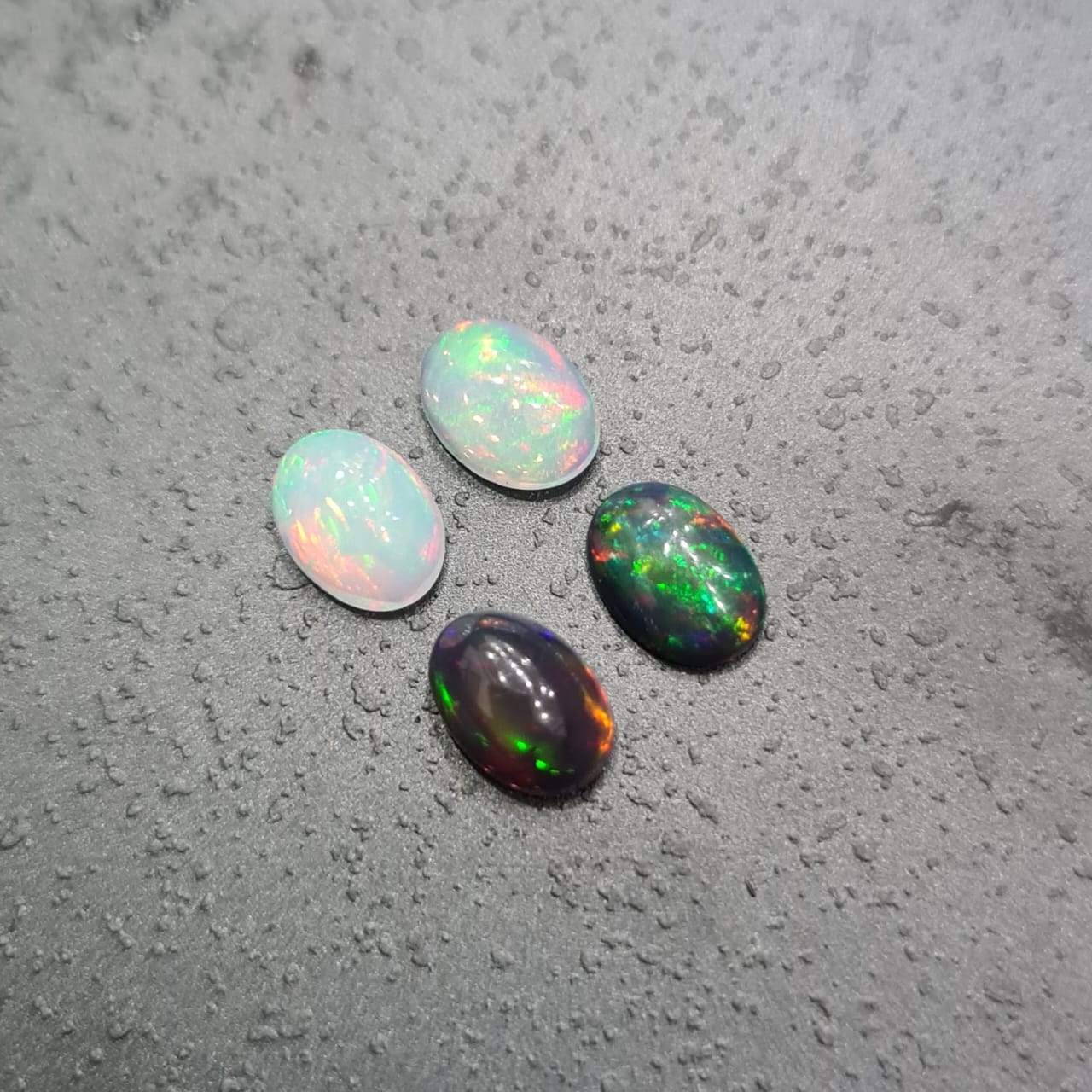 2 Pairs of Opals Cabochons Ovals 8mm (4 Unit) - The LabradoriteKing