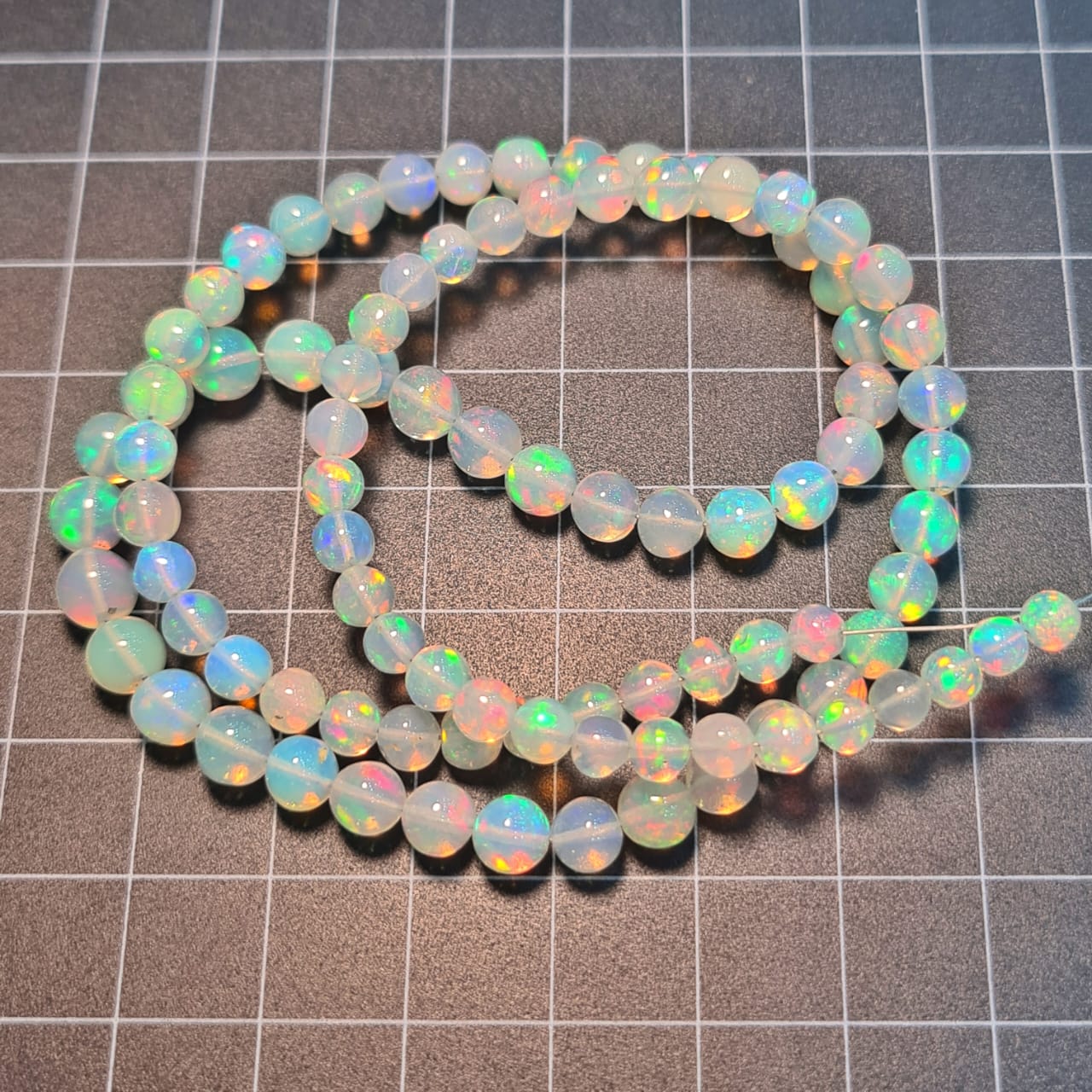 Opal Sphere beads | 3-4mm Size Balls | Ethiopian Opal - The LabradoriteKing