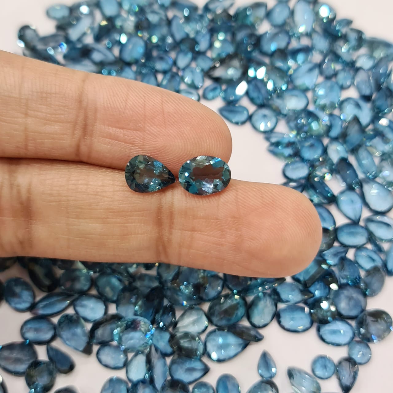 5 Pcs AAA+ London Blue Topaz Flawless - The LabradoriteKing