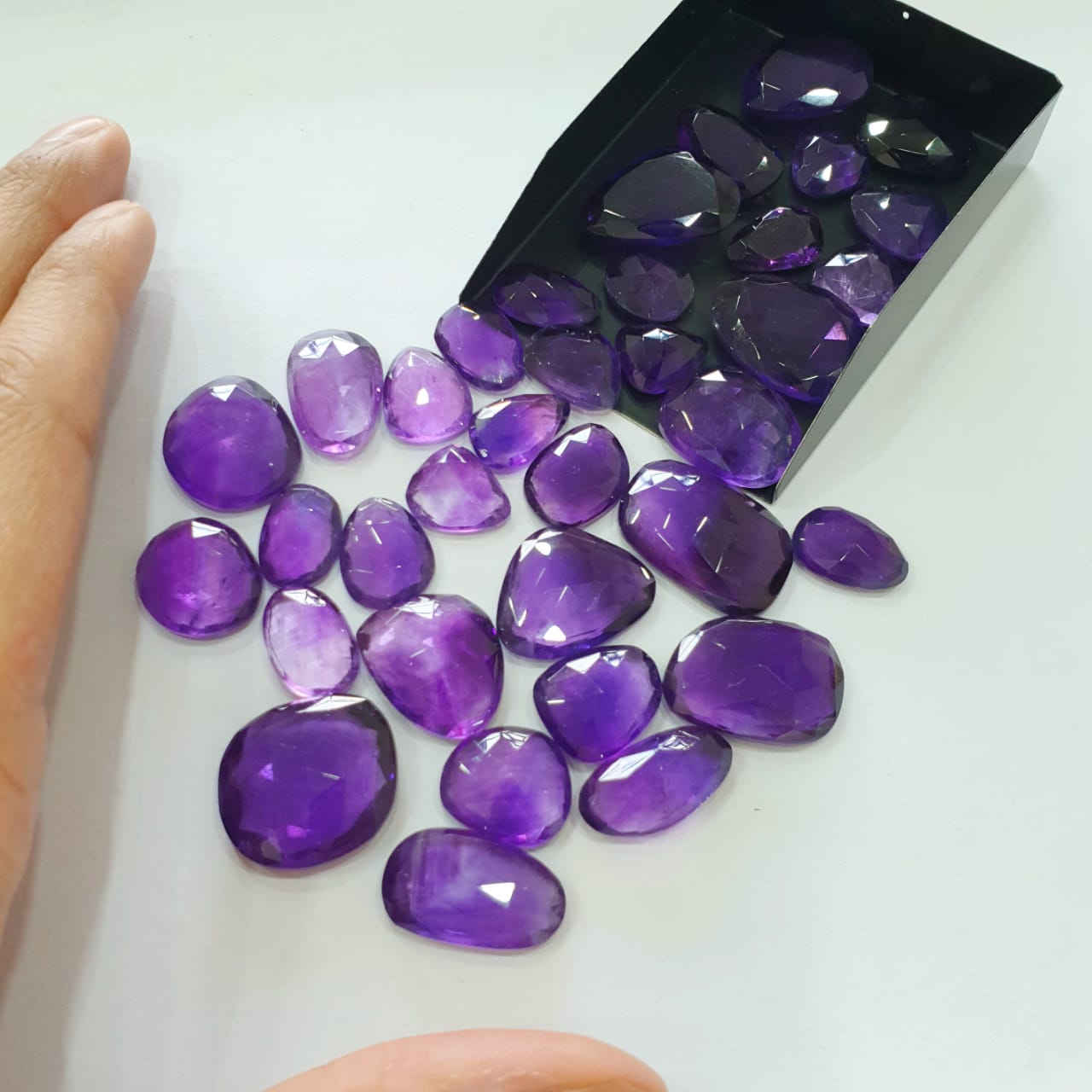 10 Pcs Amethyst Rosecuts | 16-30mm Sizes Big sizes - The LabradoriteKing