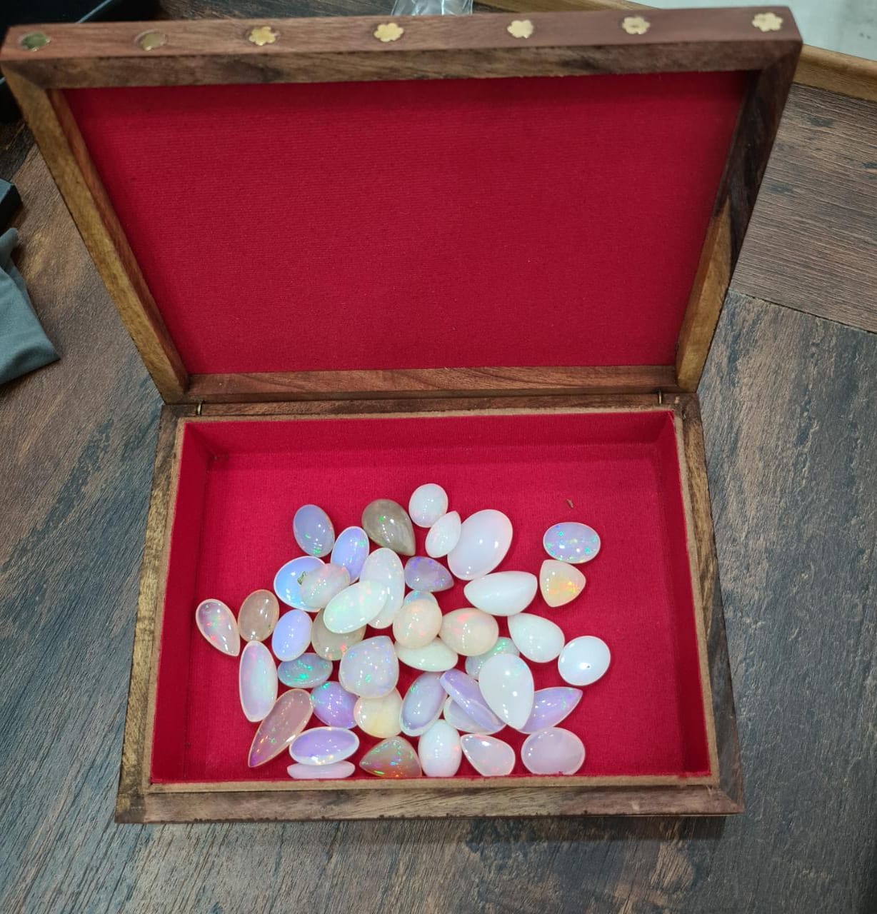 Wooden Box to store Opals | Opal Care - The LabradoriteKing