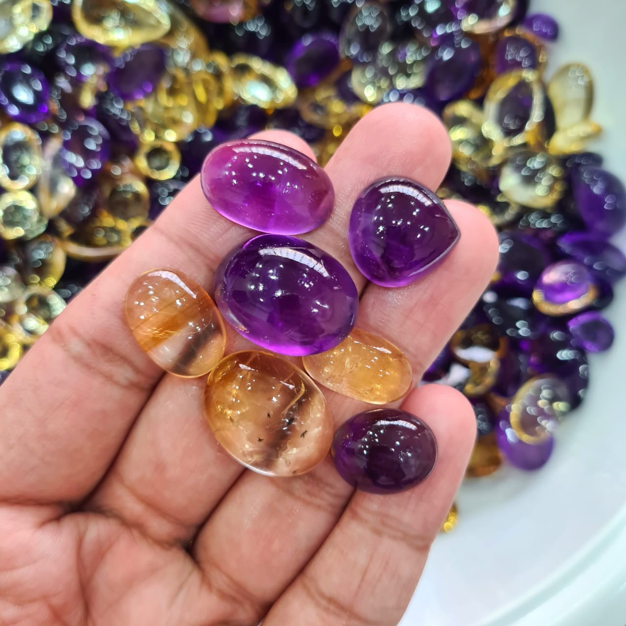 20 Pcs of Amethyst and Citrine cabochons - The LabradoriteKing