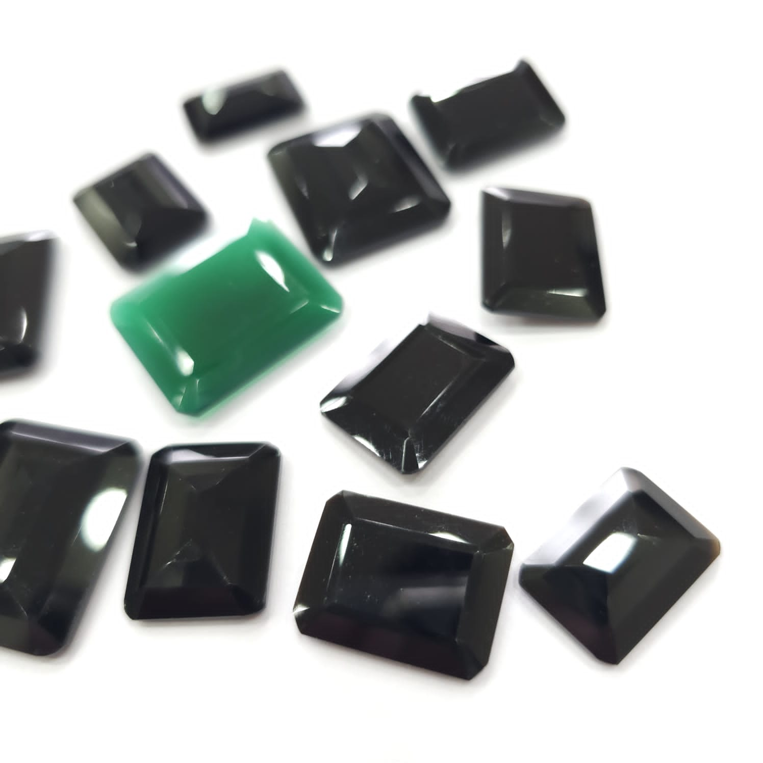 12 Pcs of Natural Mix Onyx  Rectangle Shape Size: 18-25mm - The LabradoriteKing