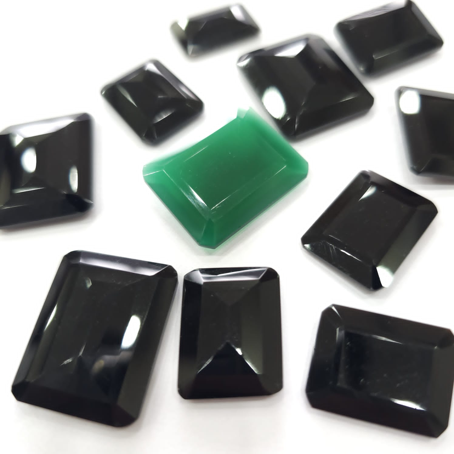 12 Pcs of Natural Mix Onyx  Rectangle Shape Size: 18-25mm - The LabradoriteKing