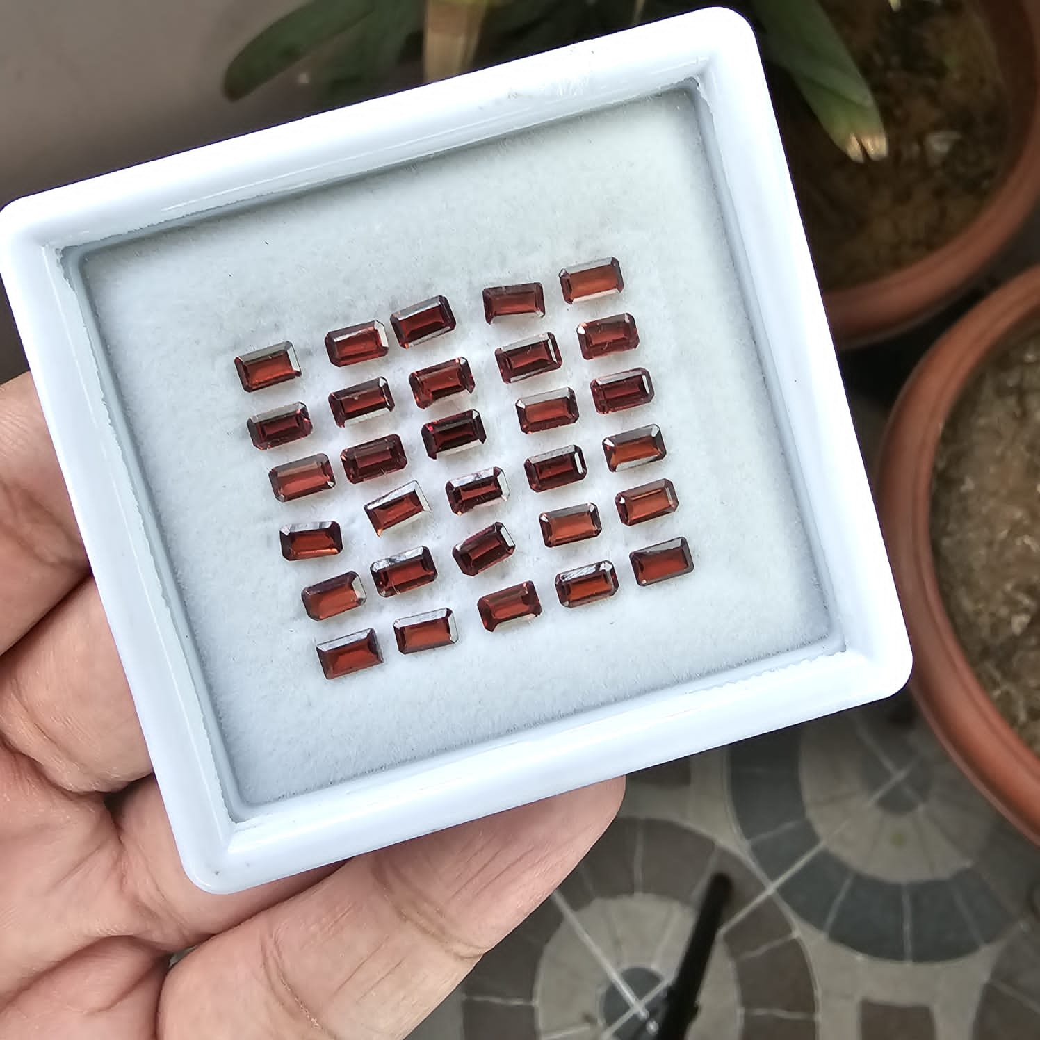 30 Pieces Natural Garnet Faceted Gemstones Rectangle Shape 5x3mm - The LabradoriteKing