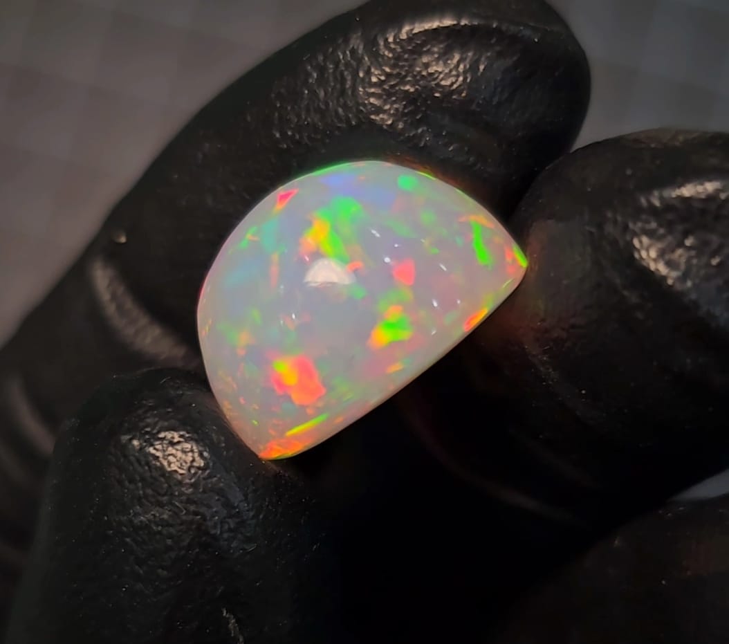 Natural Opal Cabochon 16x13mm| Ethiopian Mined Untreated - The LabradoriteKing